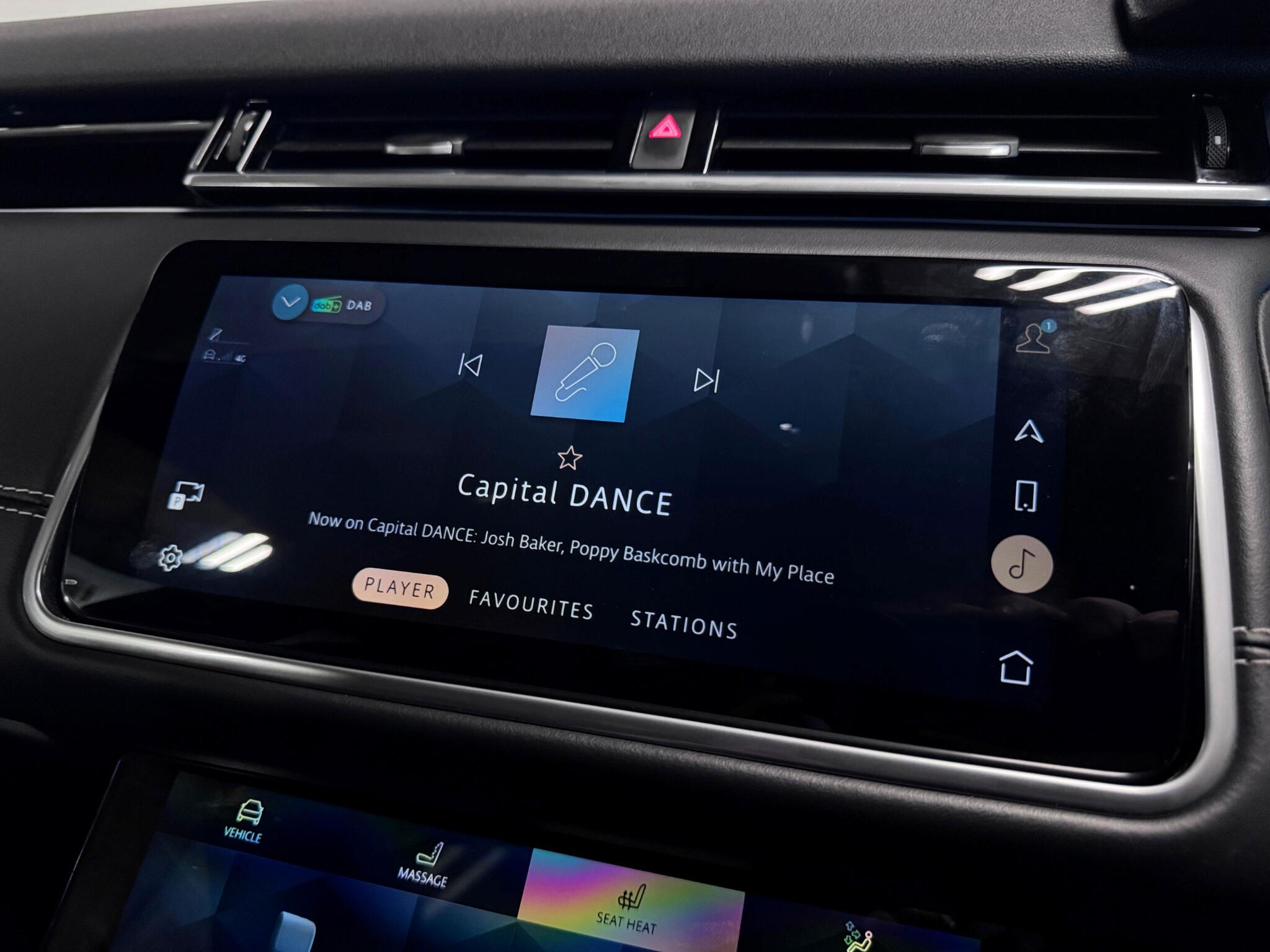 Land Rover Range Rover Velar view 45