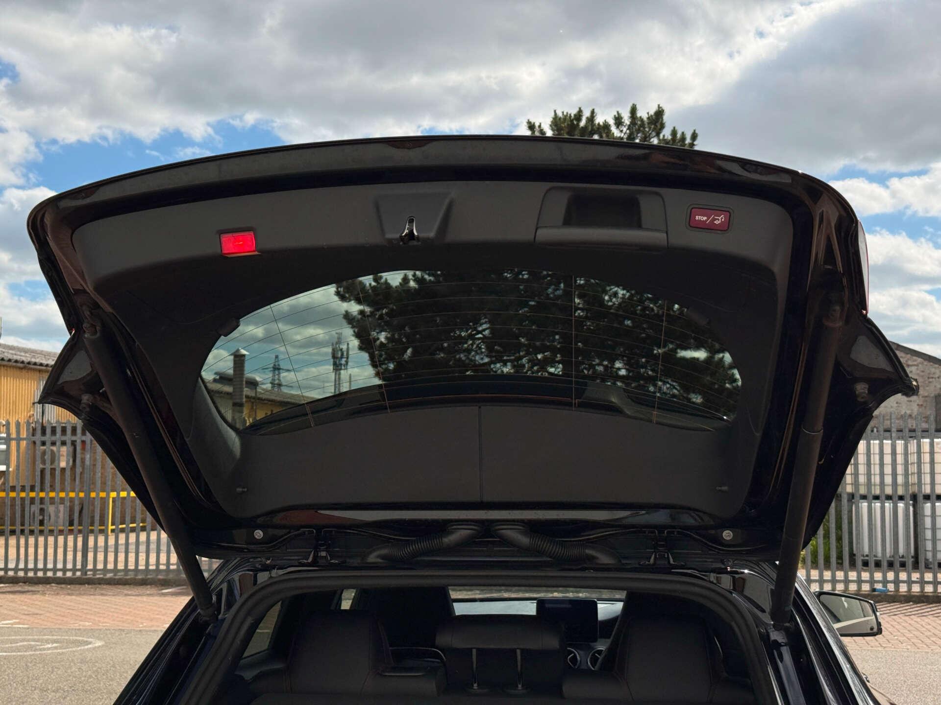 Mercedes-Benz Gla view 65