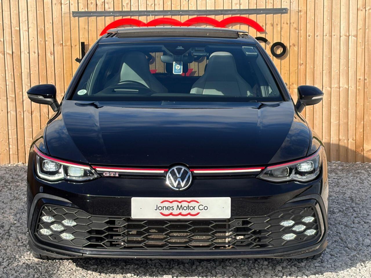 Volkswagen Golf view 2