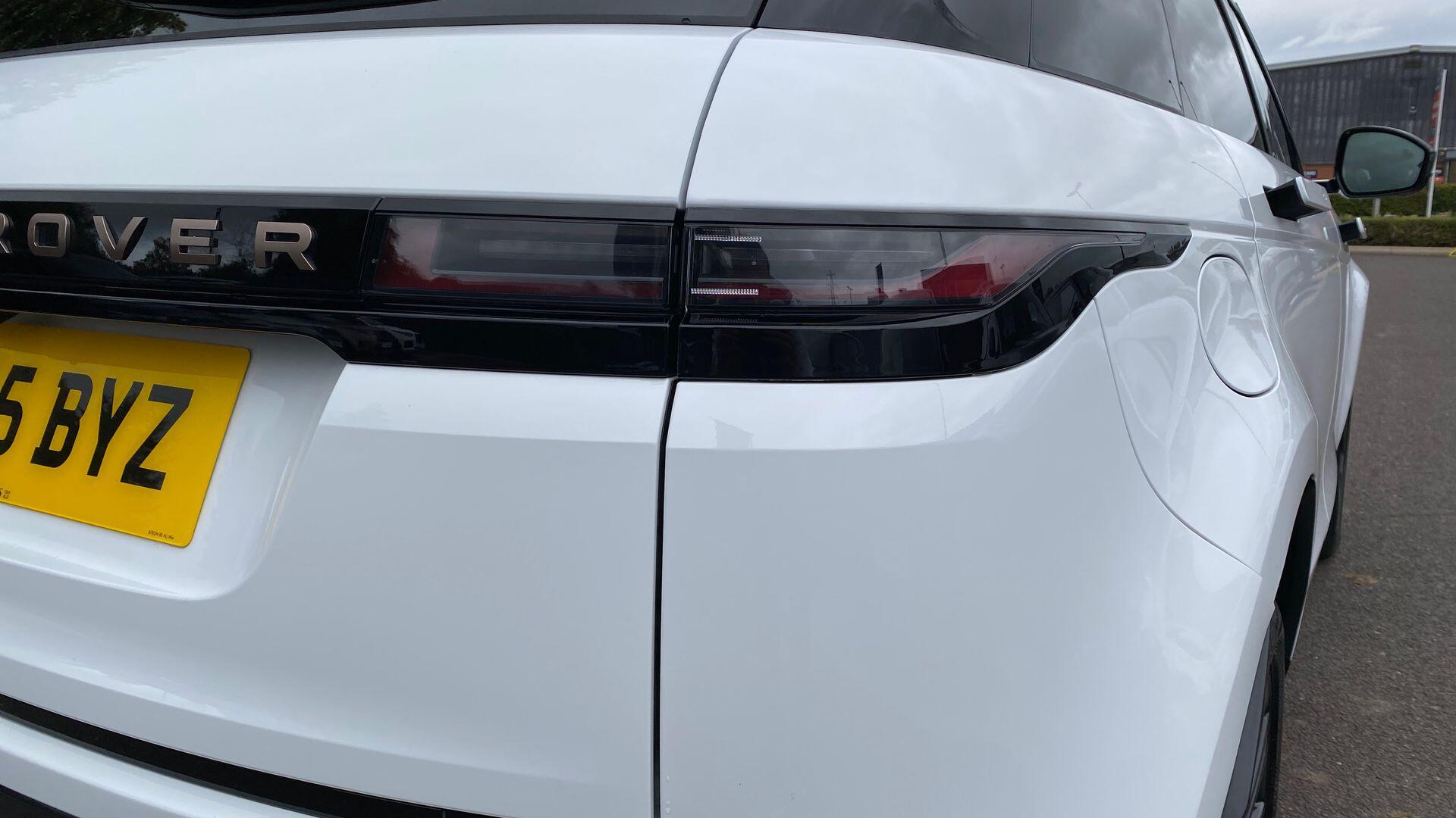 Land Rover Range Rover Evoque view 26