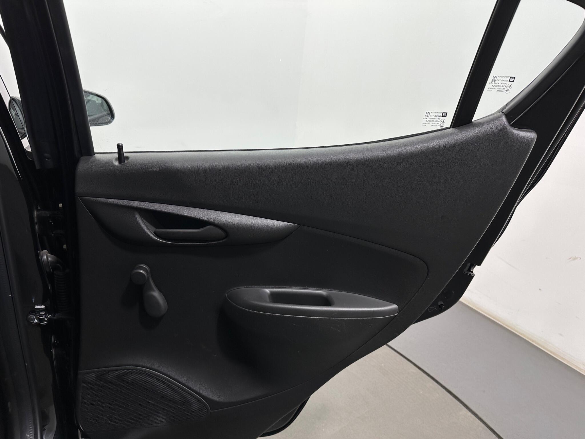 Vauxhall Viva view 39