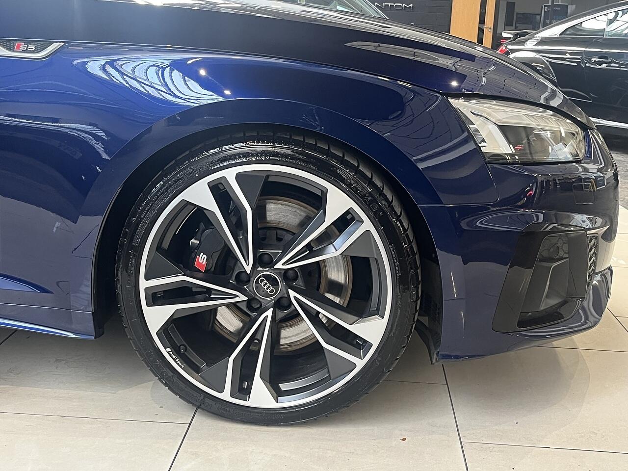 Audi S5 view 10