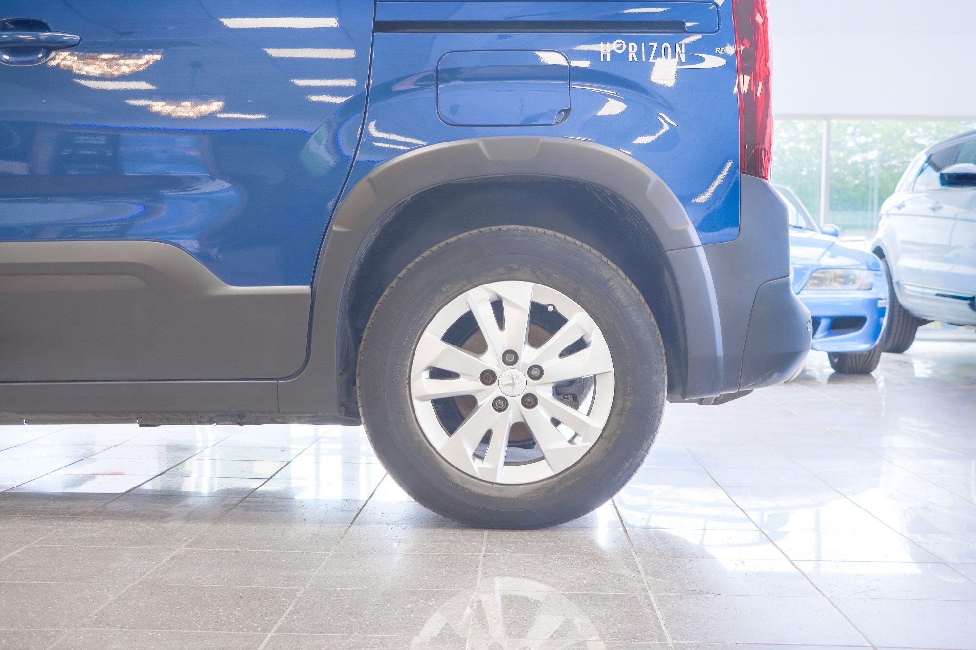 Peugeot Rifter view 8