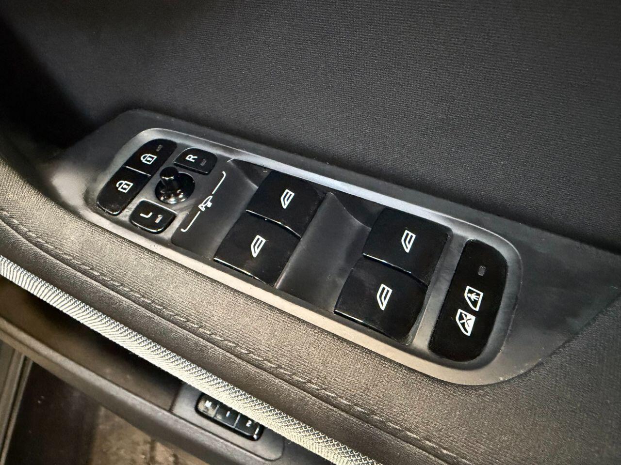 Polestar 2 view 26