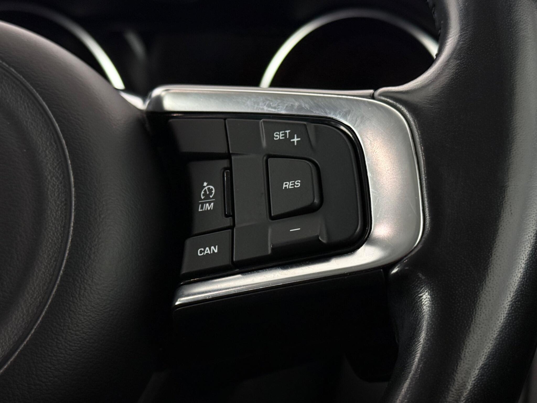 Jaguar E-Pace view 16