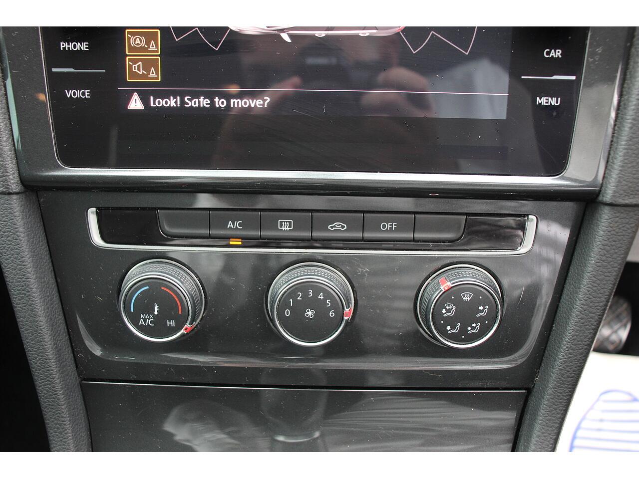 Volkswagen Golf view 25