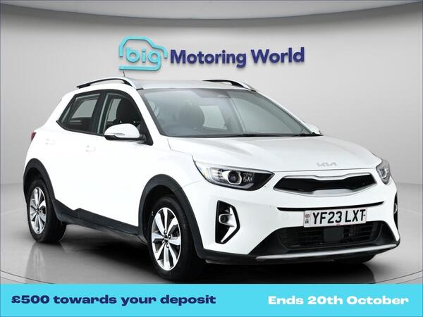 White 2023 Kia Stonic Estate Front-wheel drive Manual