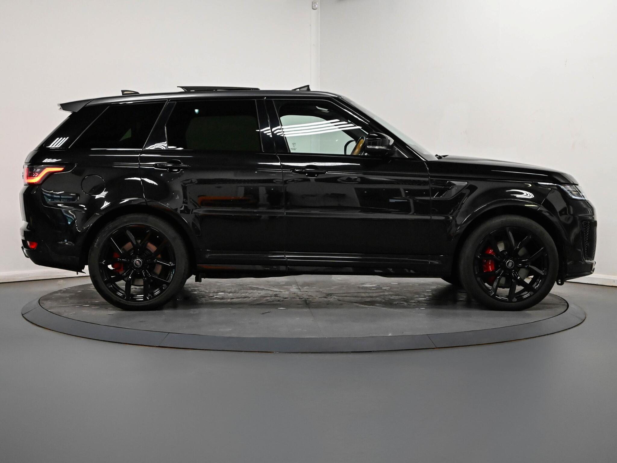 Land Rover Range Rover Sport view 32