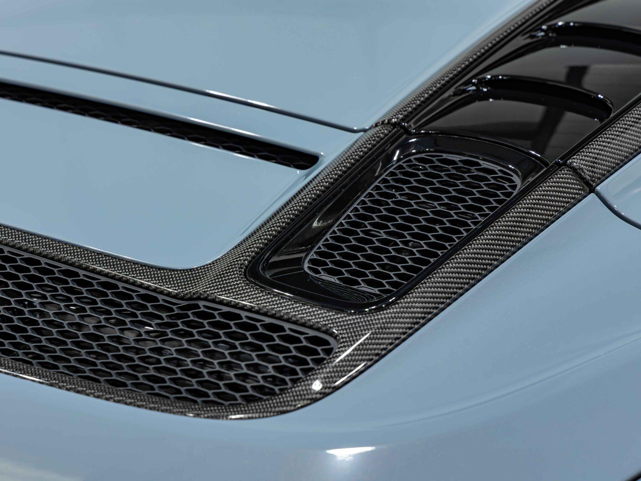 Audi R8 view 19