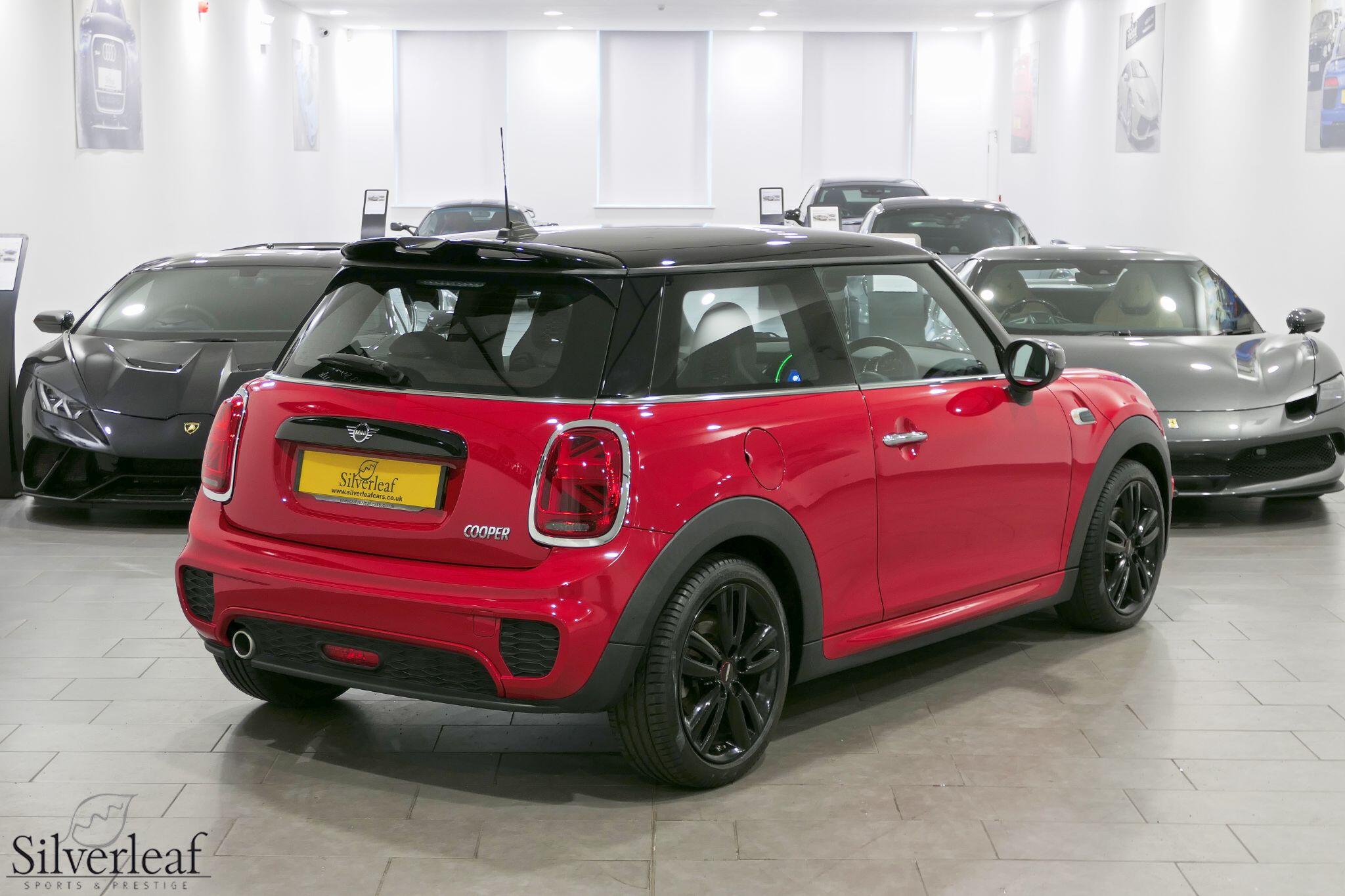 Mini Cooper view 11