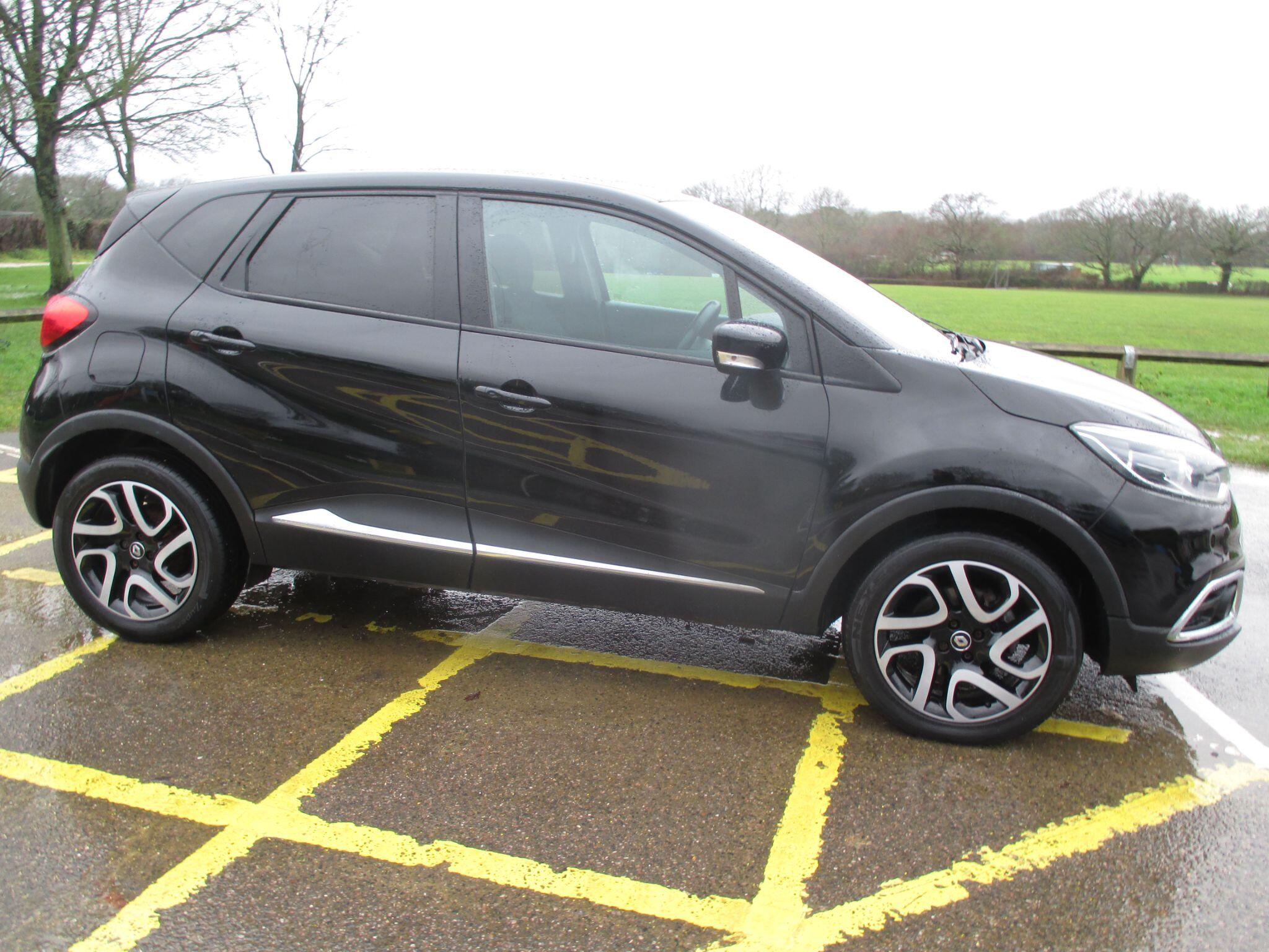 2017 Renault Captur 1.2 TCe ENERGY Dynamique S Nav Euro 6 (s/s) 5dr • 67,252 miles image 6