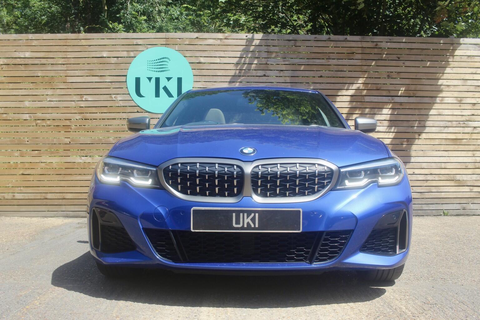 BMW 3 Series view 48