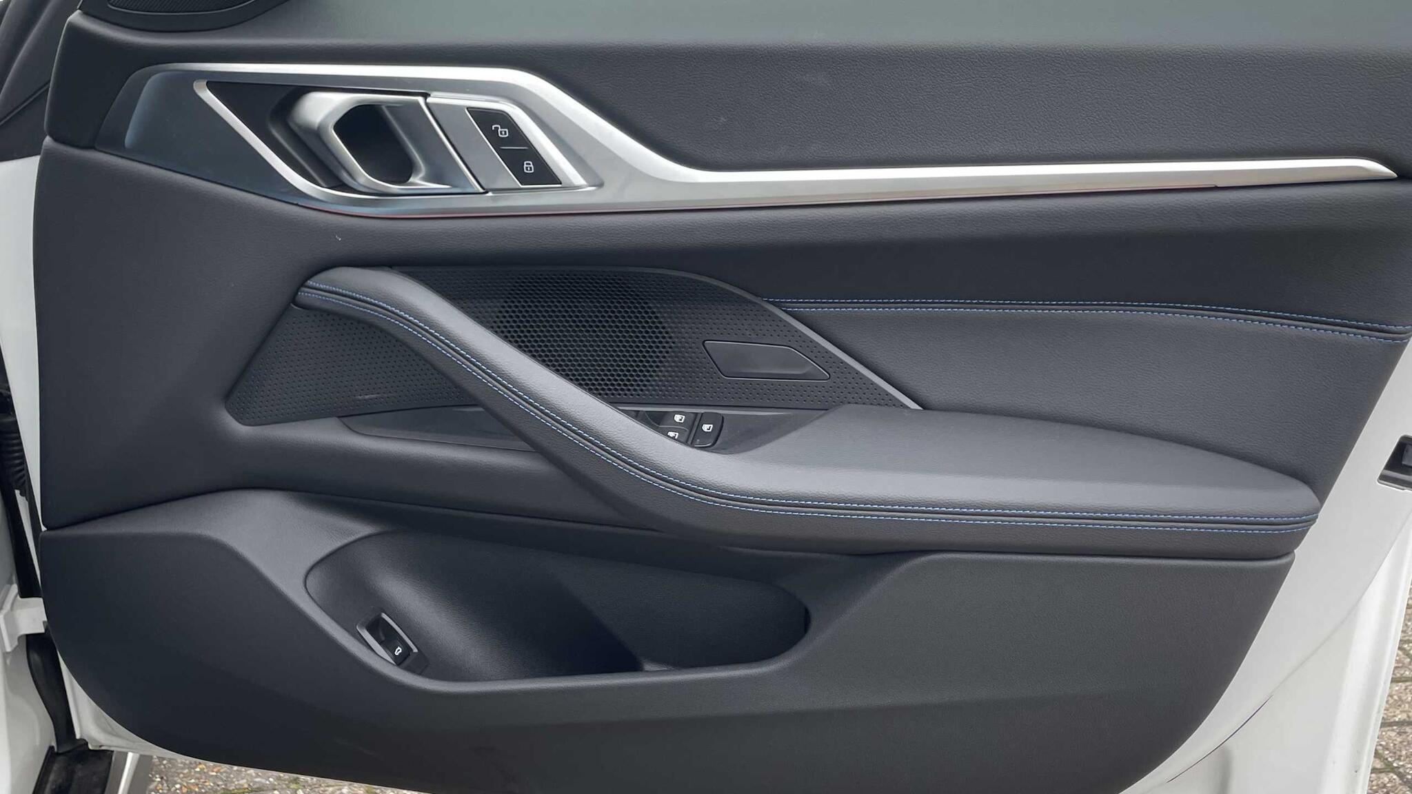 BMW 4 Series view 24