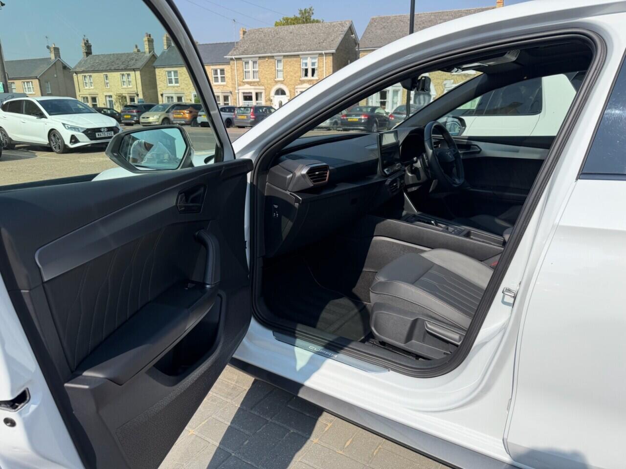 Cupra Leon view 15