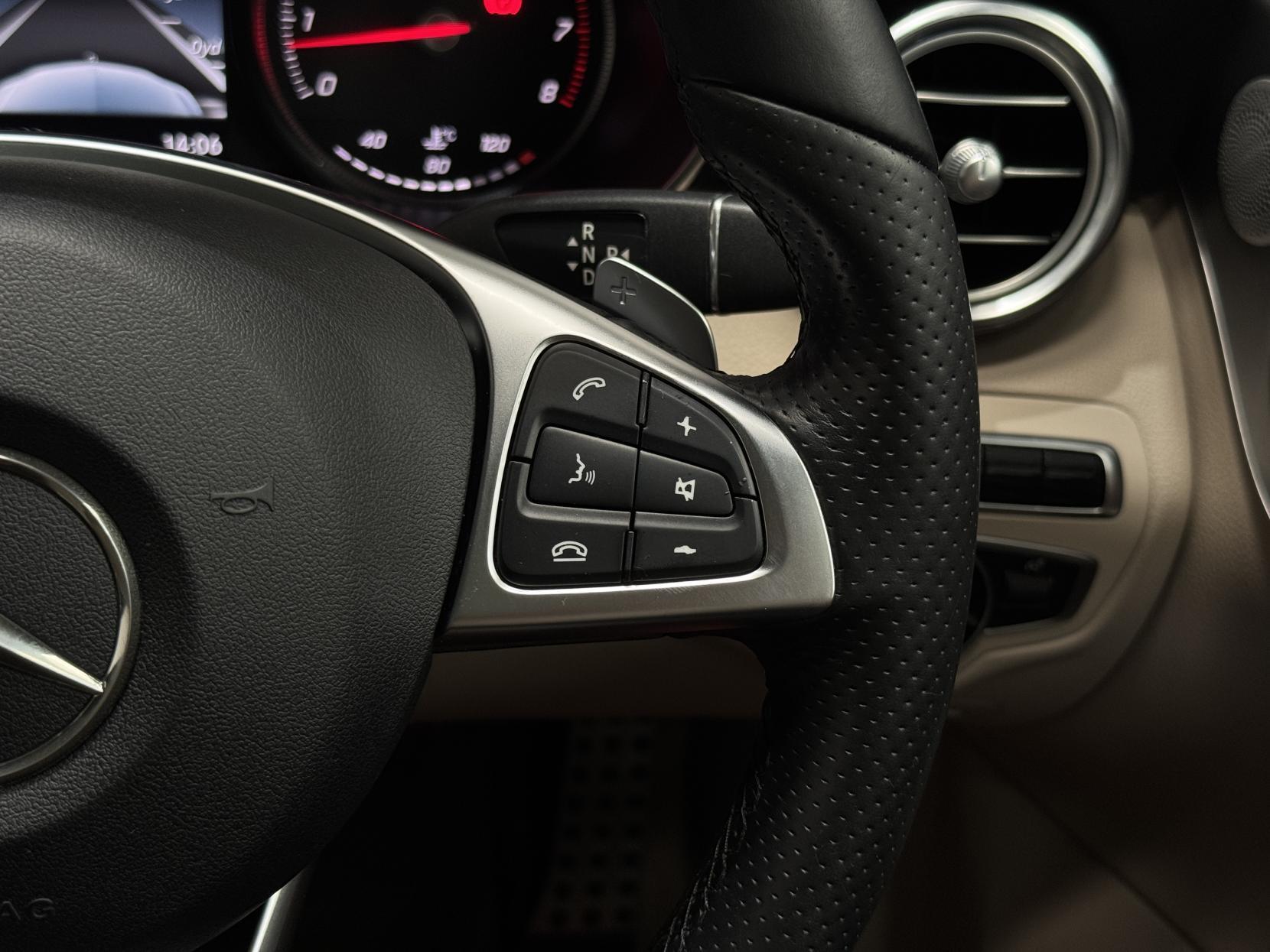 Mercedes-Benz C Class view 43