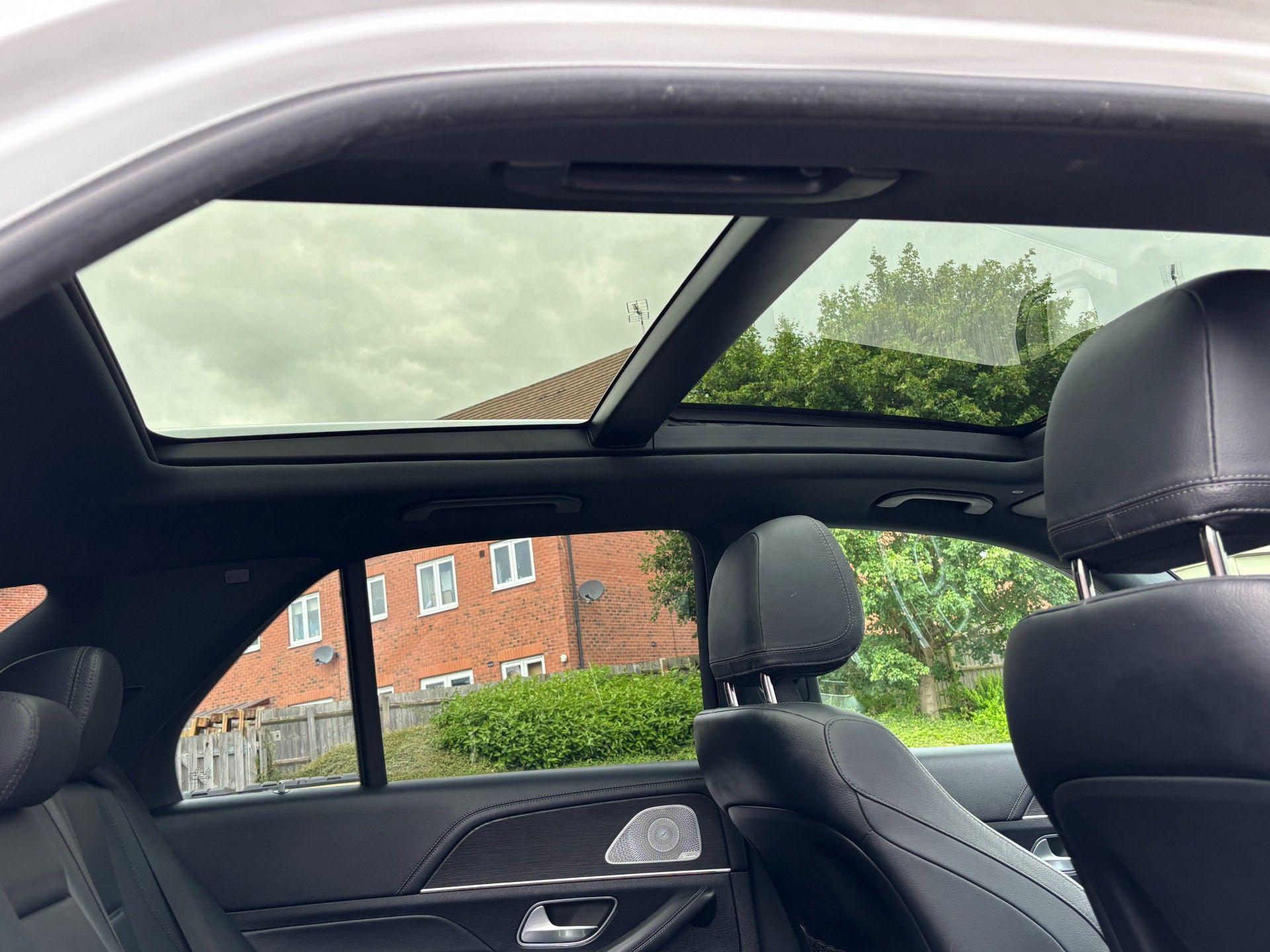 Mercedes-Benz Gle view 12