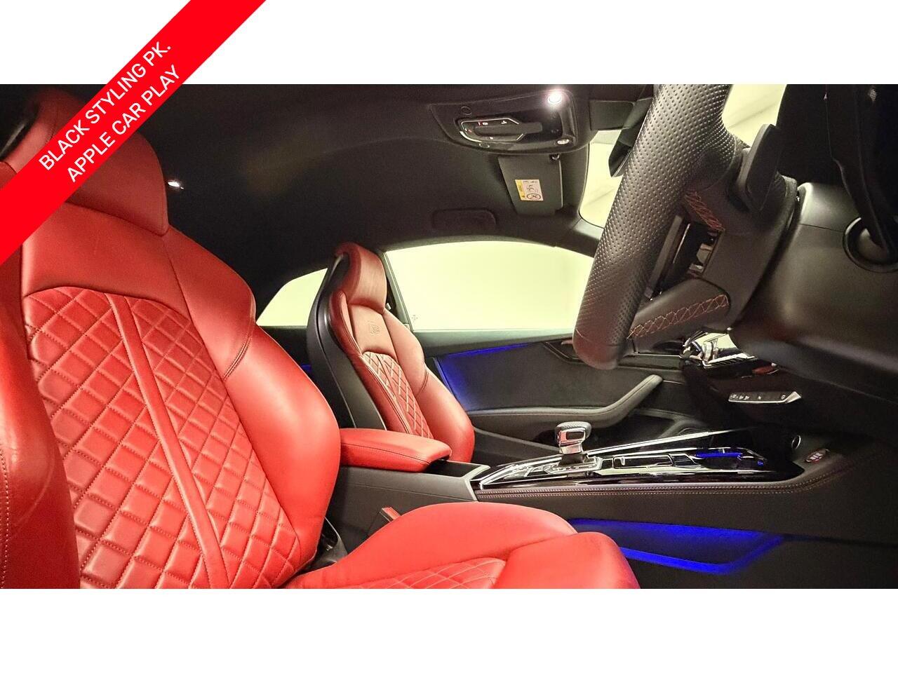 Audi S5 view 3