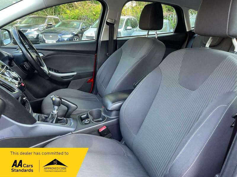 2014 Ford Focus image 27