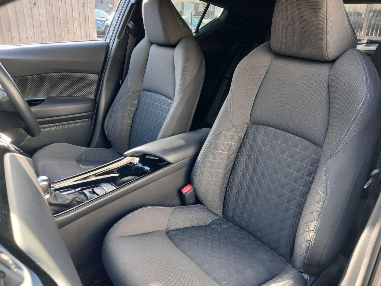 Toyota C-HR view 49