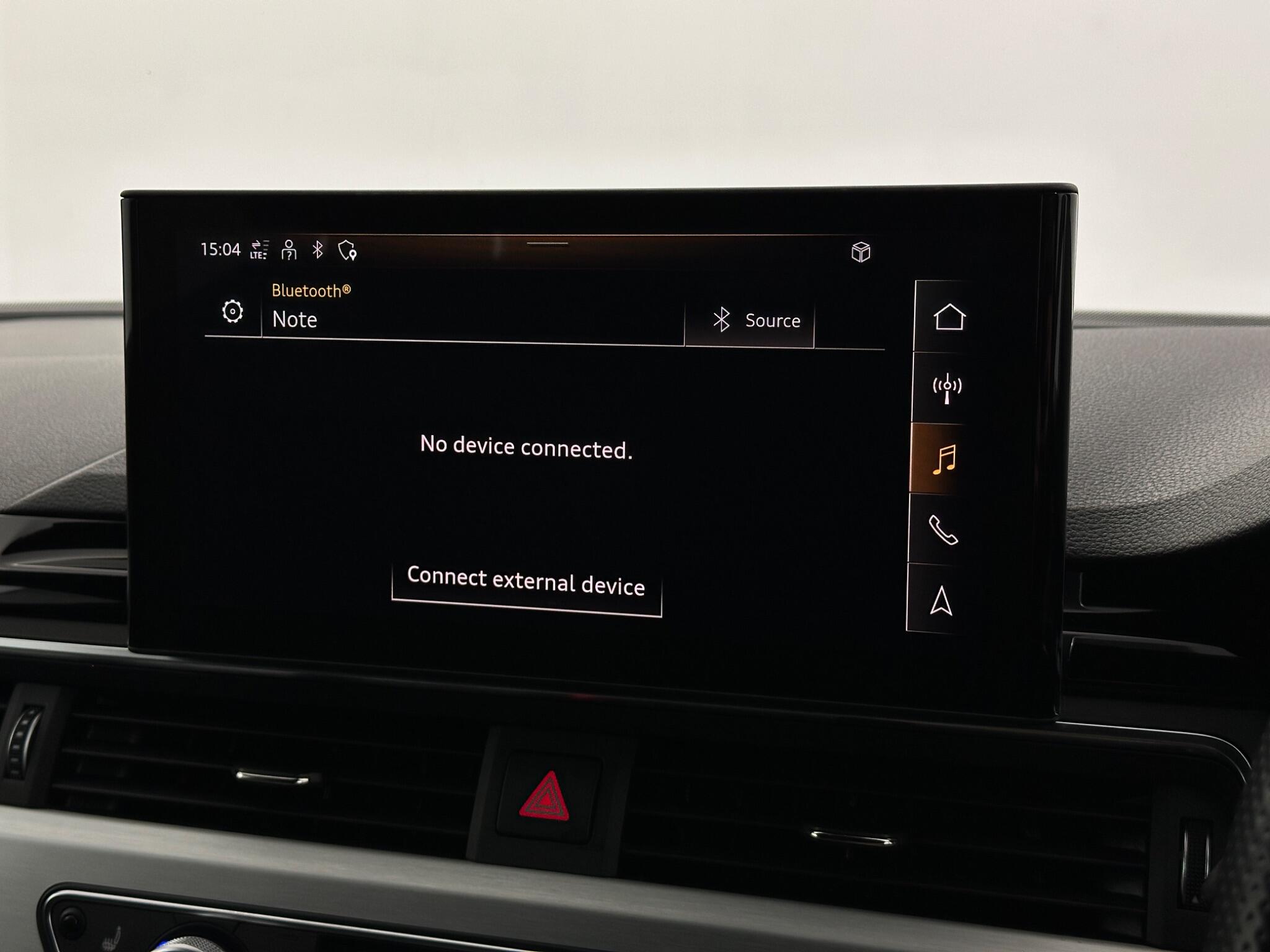 Audi A4 view 26