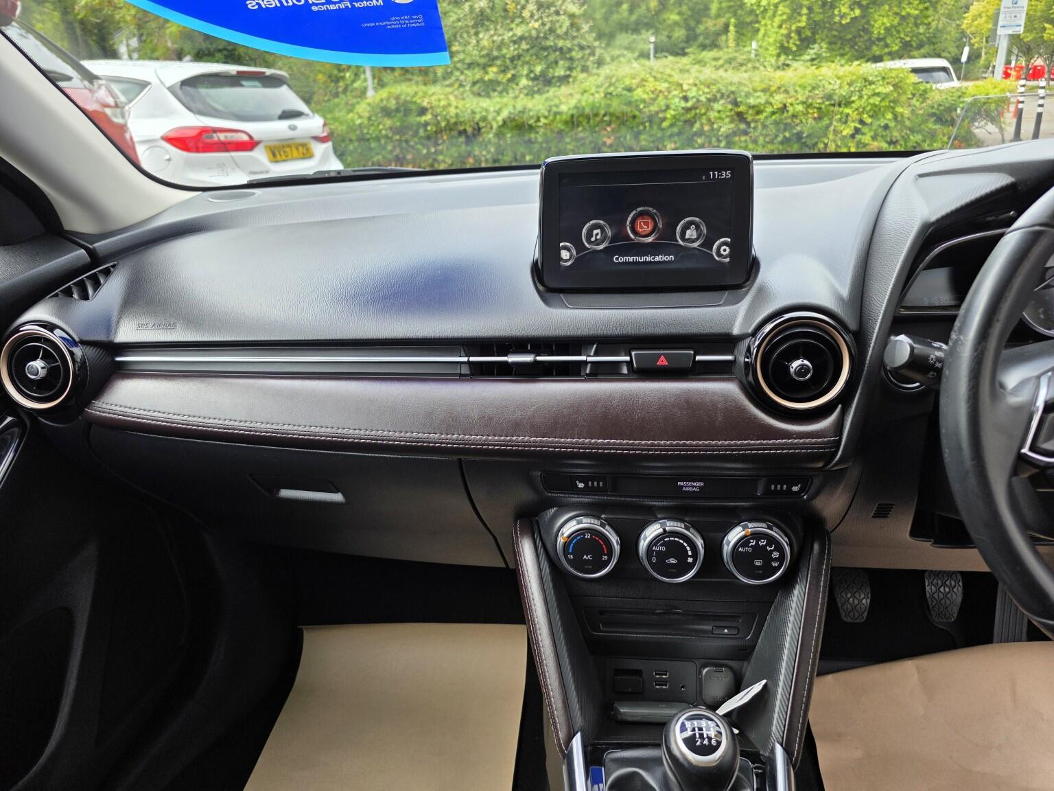 Mazda Mazda2 view 16