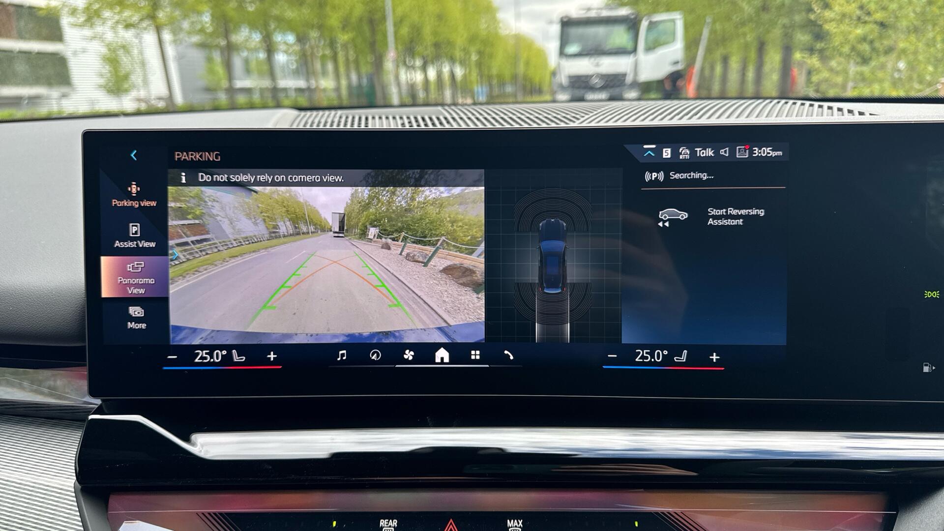 BMW 5 Series view 37