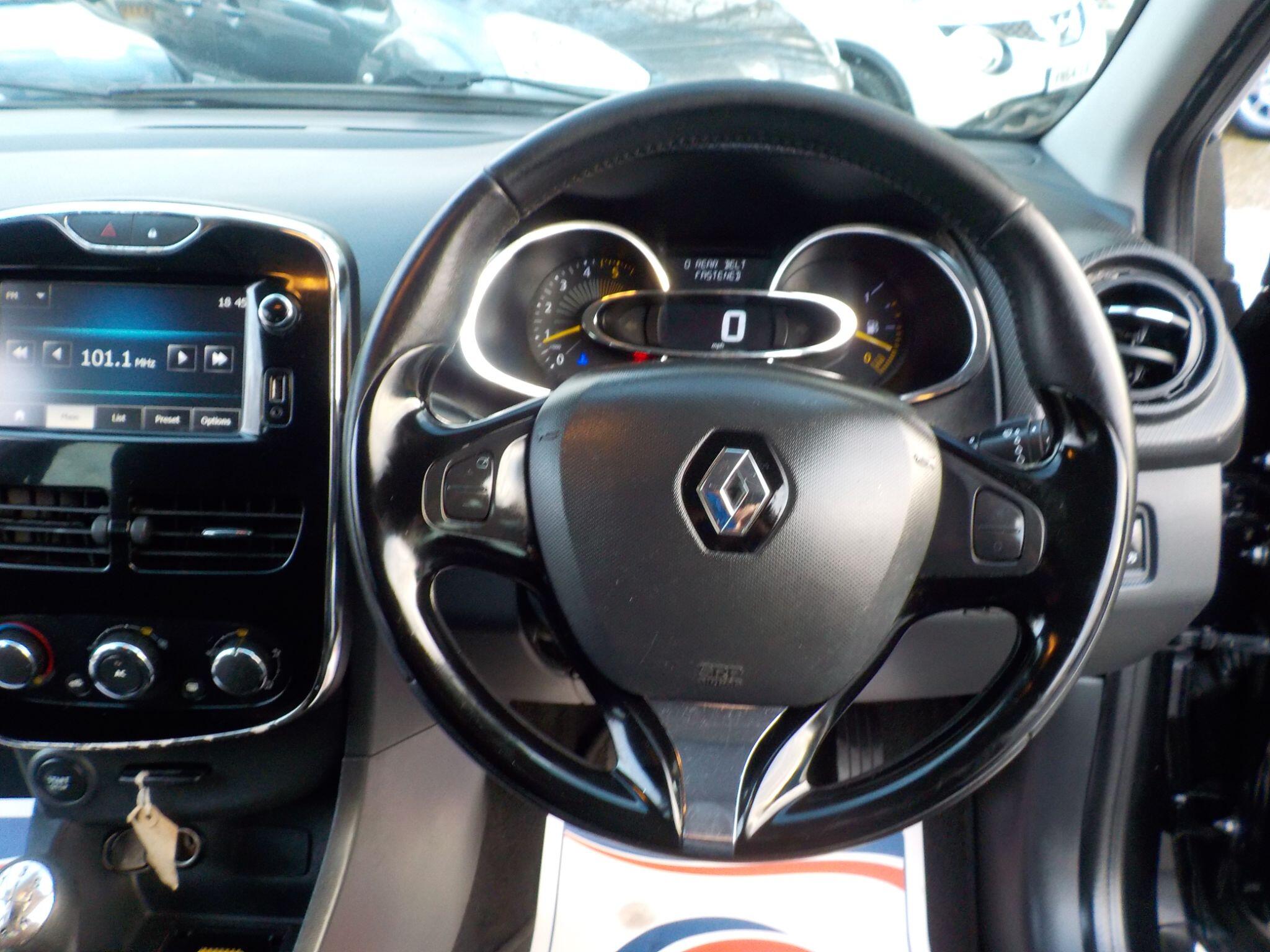 Renault Clio 1.5 dCi Dynamique MediaNav Euro 5 (s/s) 5dr