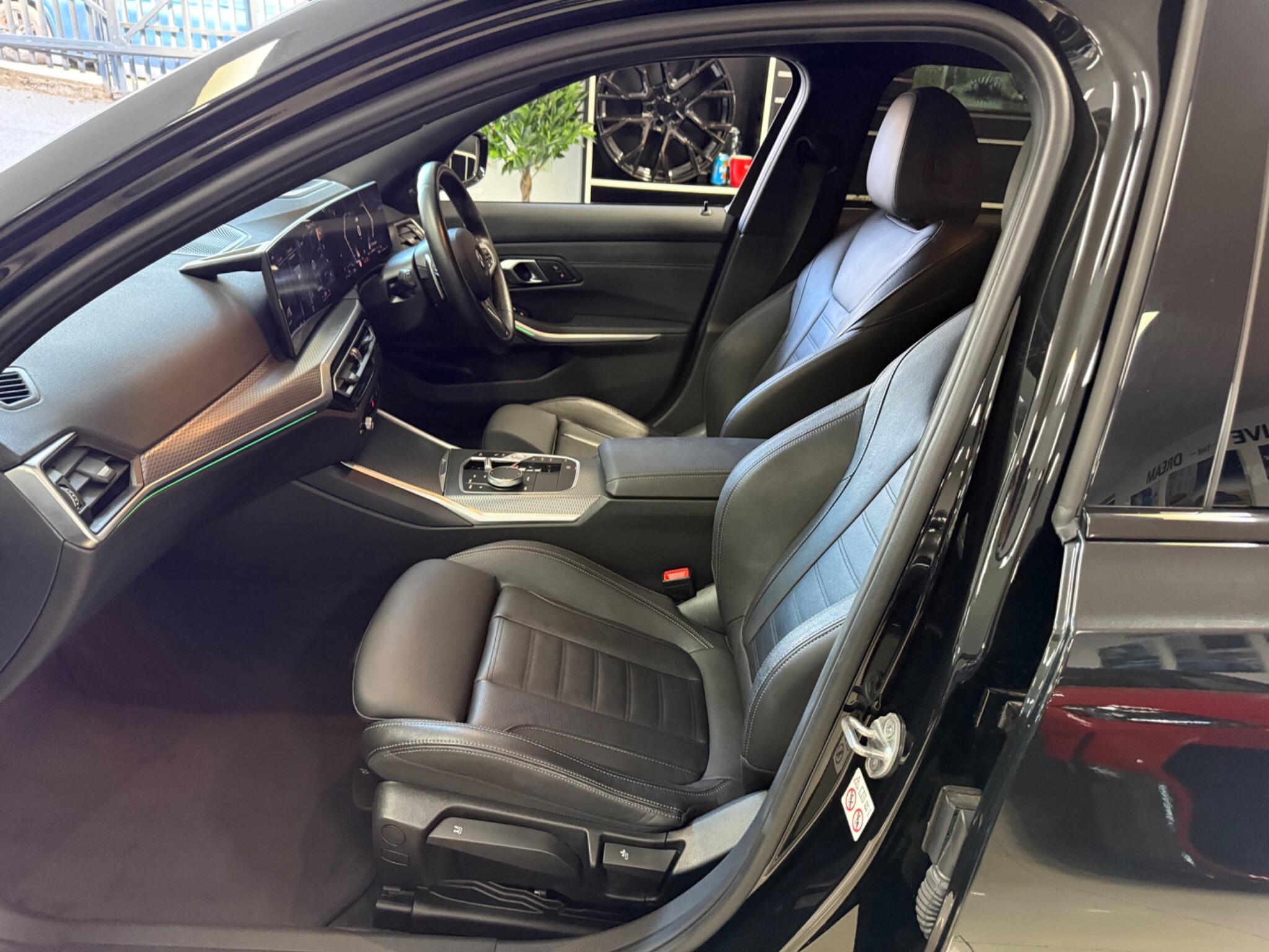 BMW 3 Series view 38