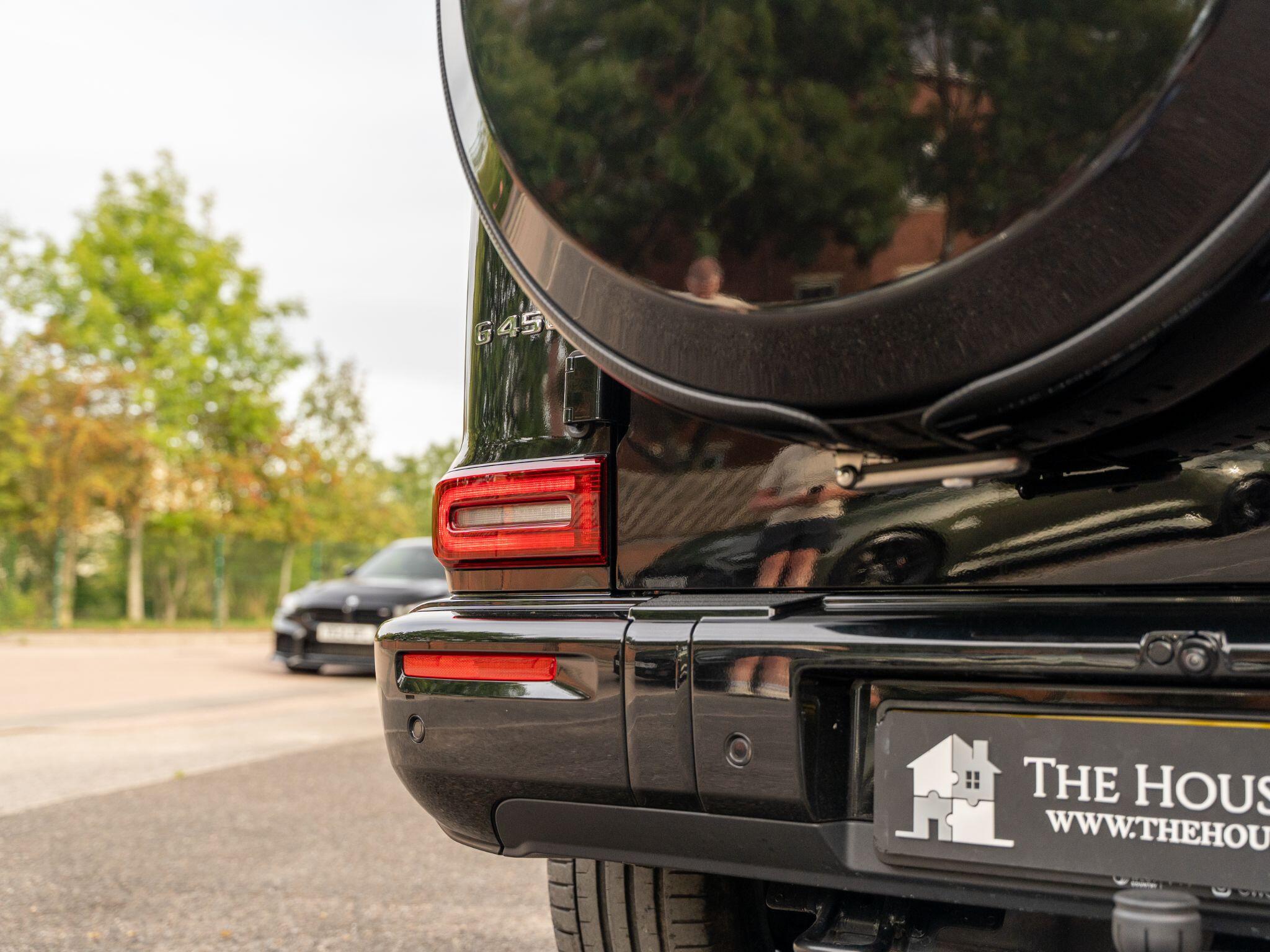 Mercedes-Benz G Class view 24