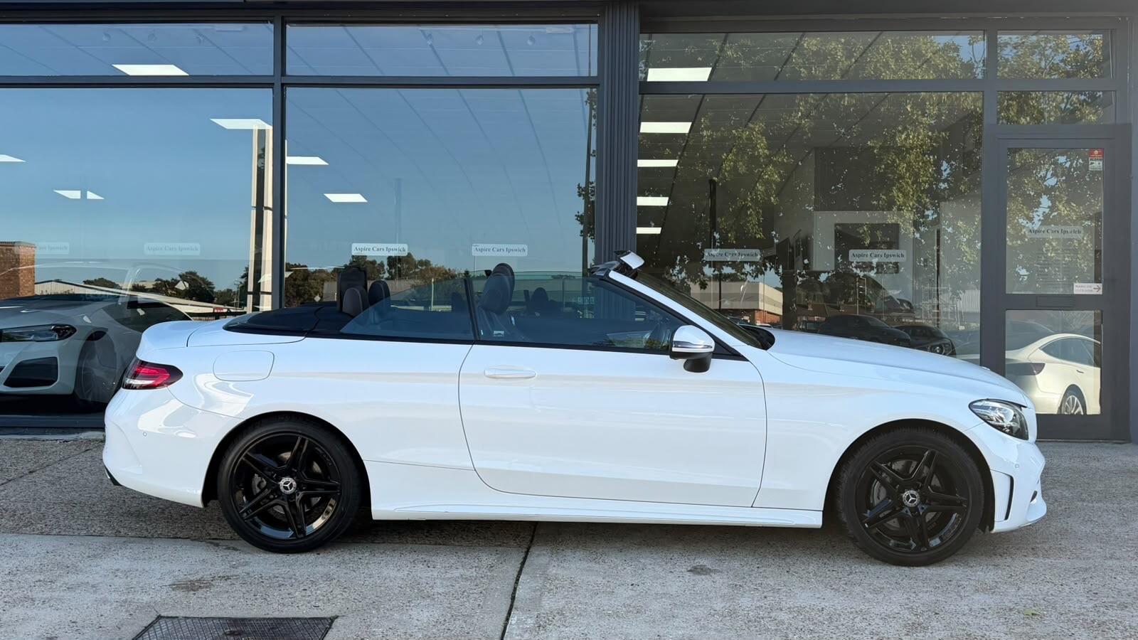 Mercedes-Benz C-Class view 4