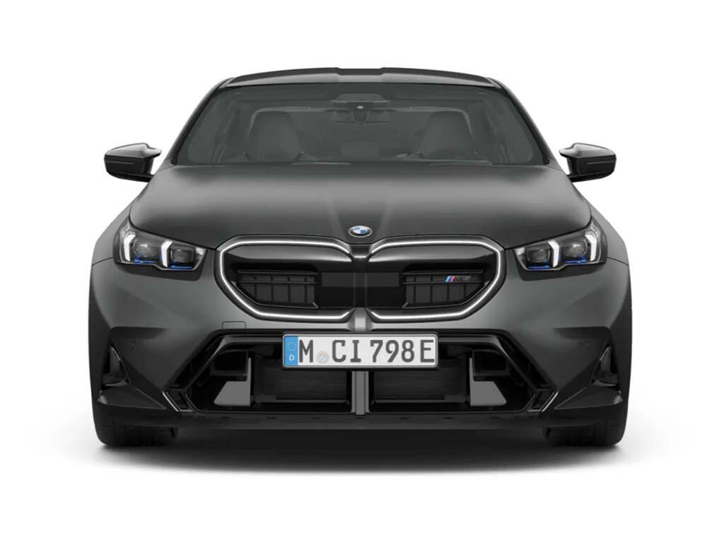 BMW M5 view 5