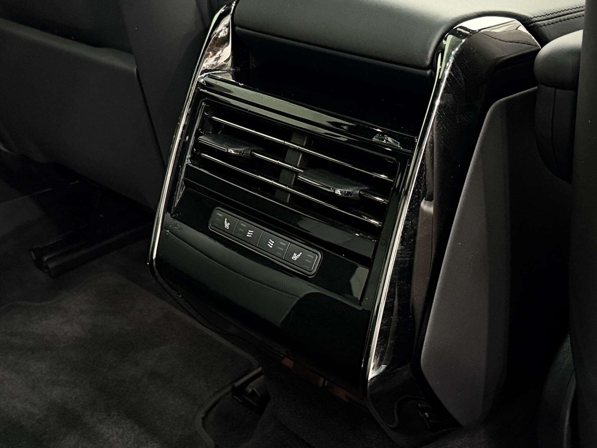 Land Rover Range Rover Sport view 15