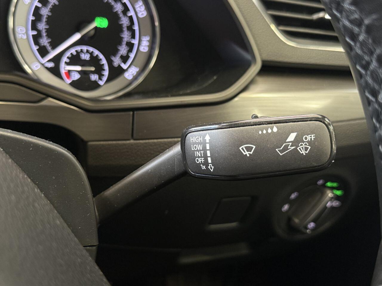 Skoda Superb view 35