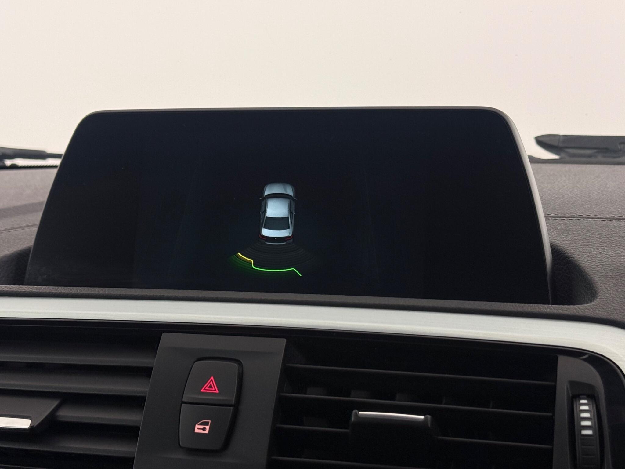 BMW 2 Series view 26
