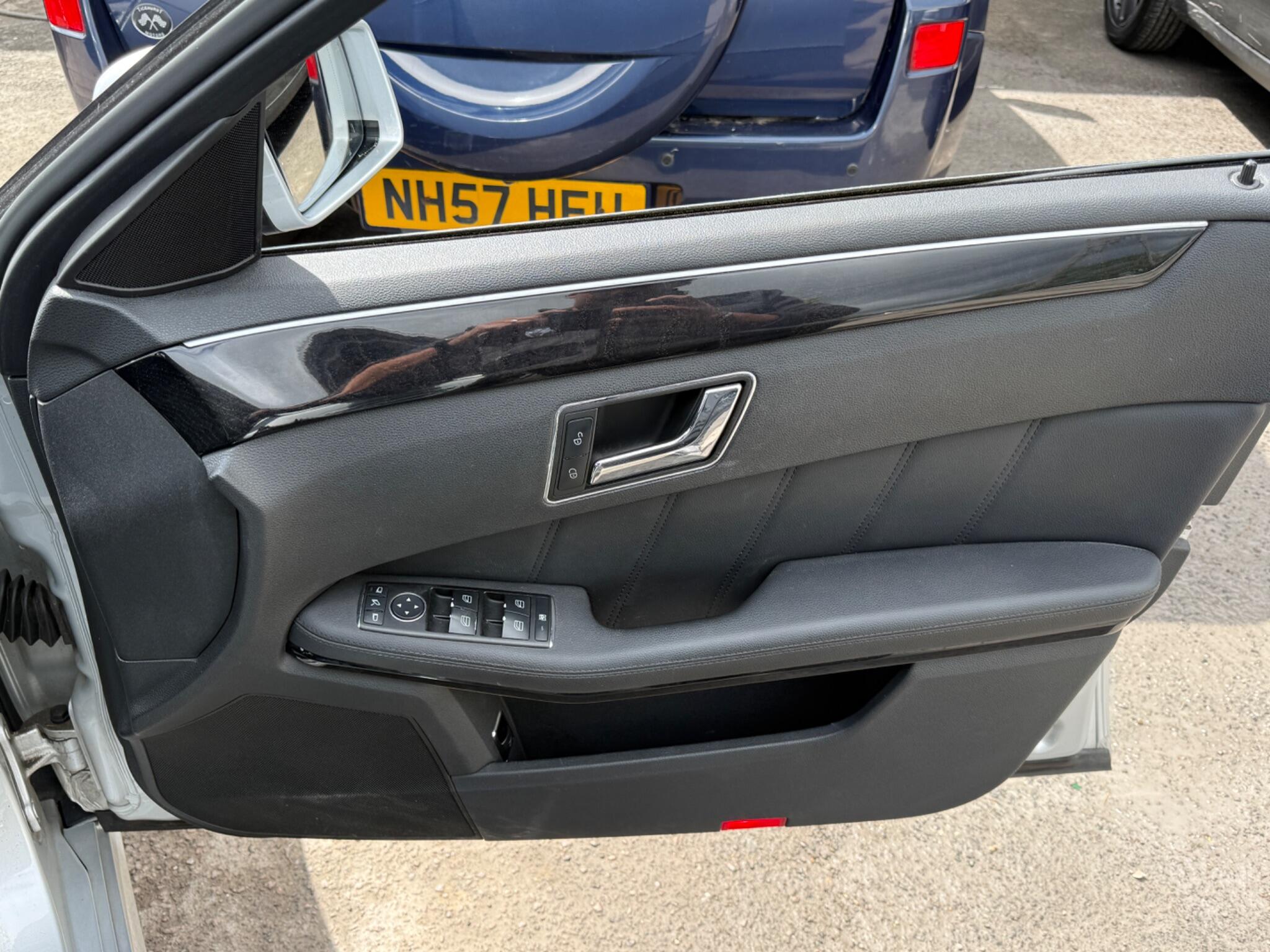 Mercedes-Benz E Class - Image 39