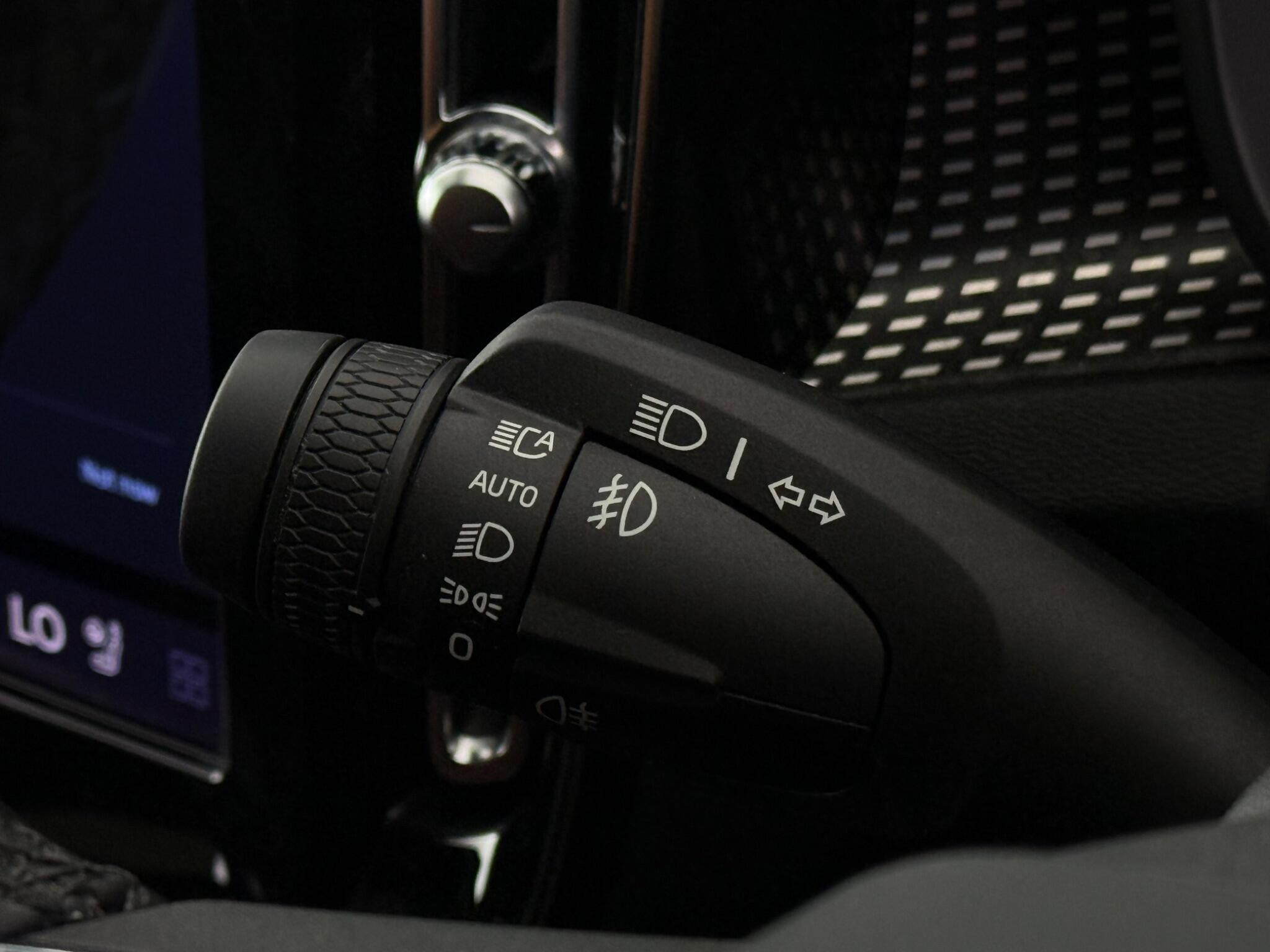 Volvo XC40 view 19
