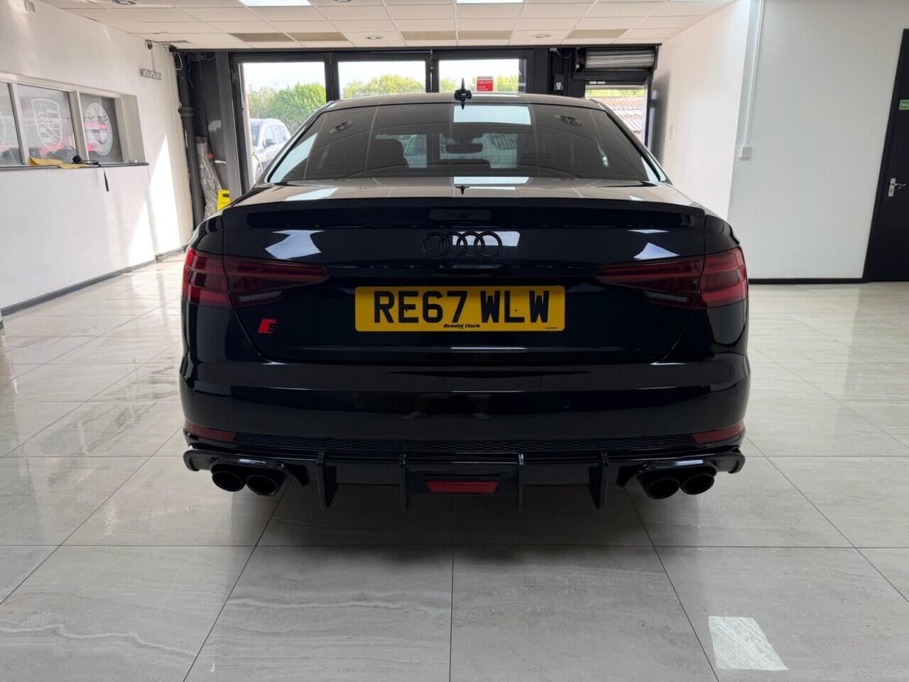 Audi S4 view 4