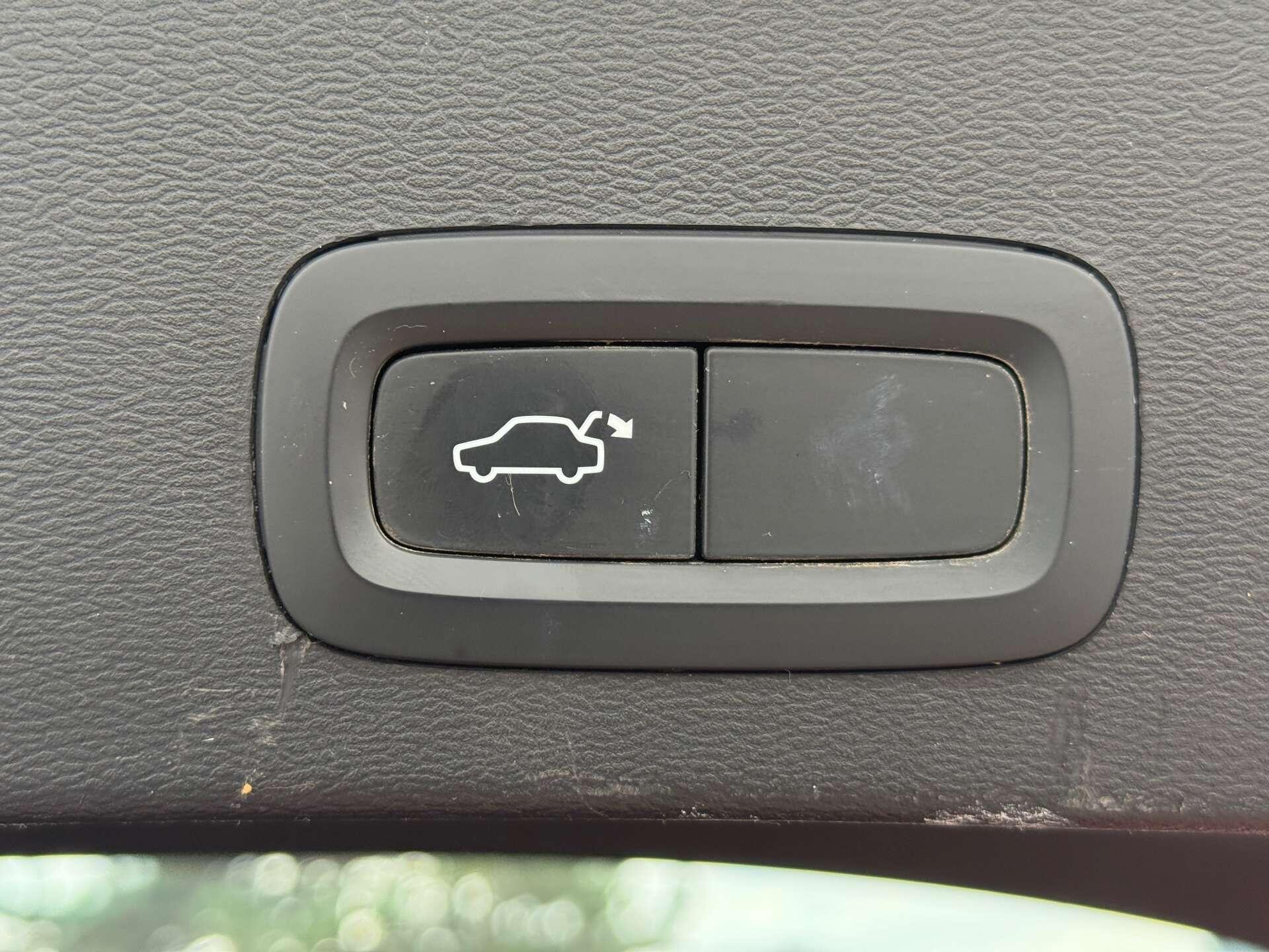Volvo XC40 view 47
