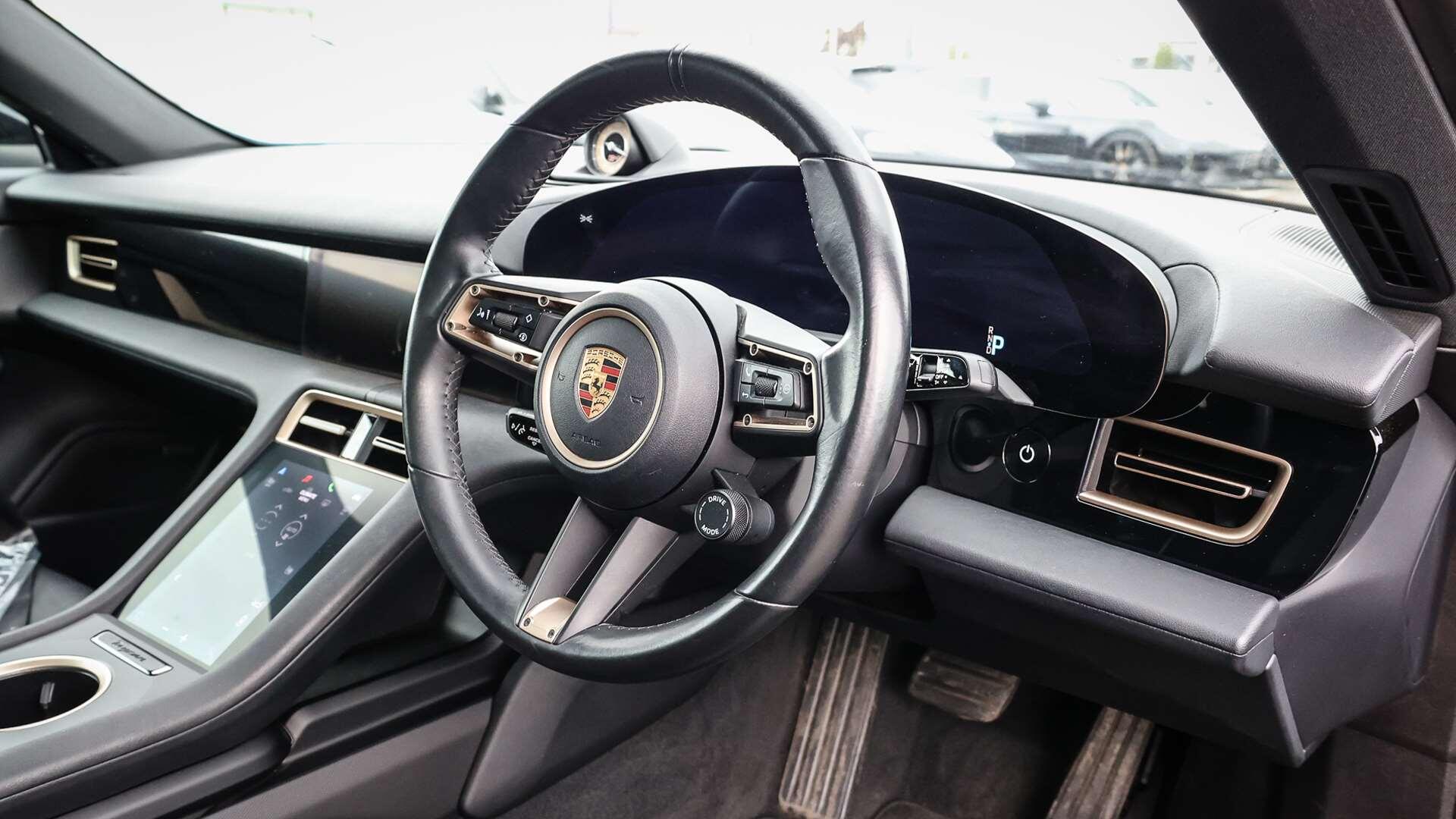 Porsche Taycan view 11