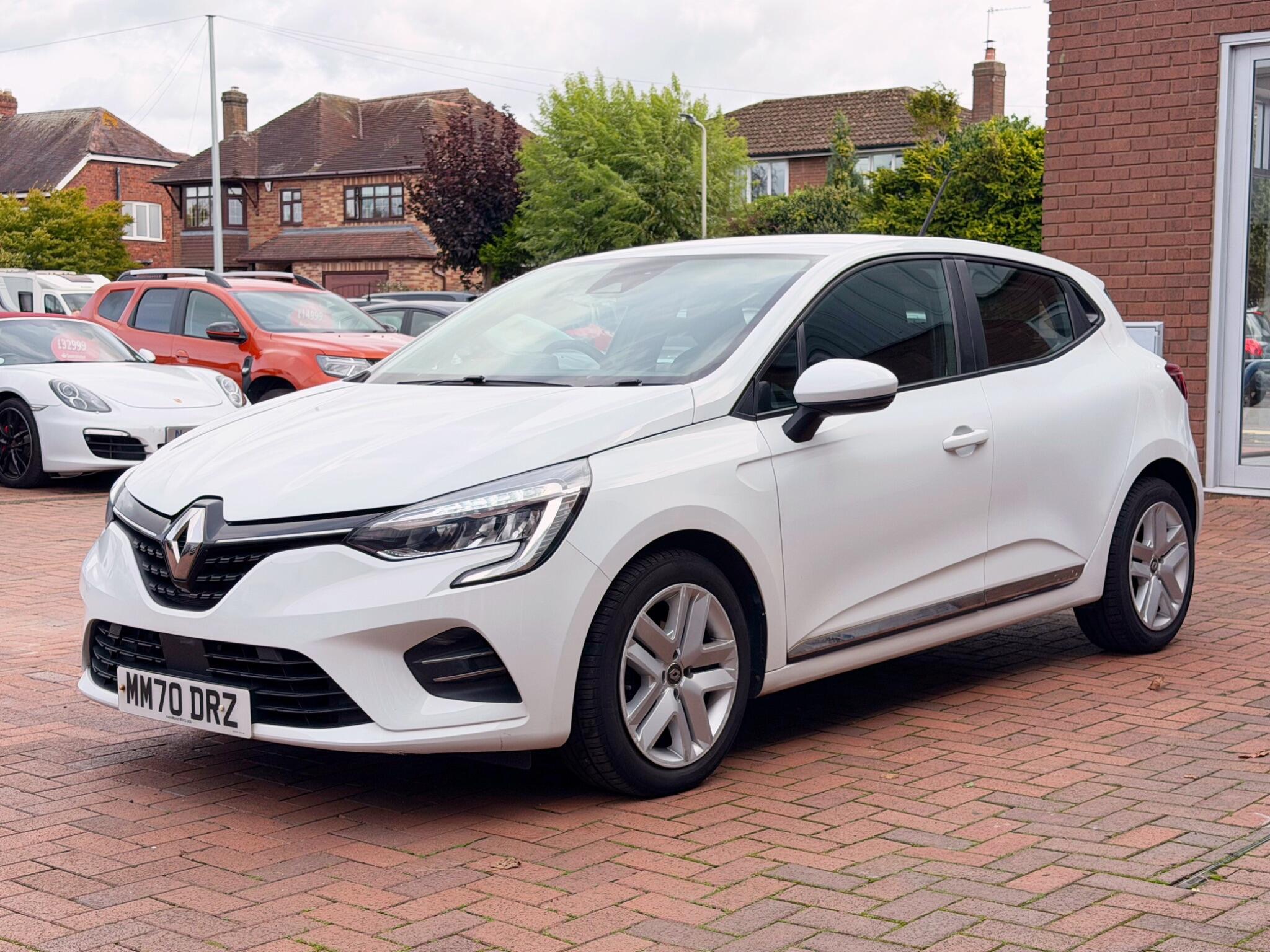 Renault Clio view 35