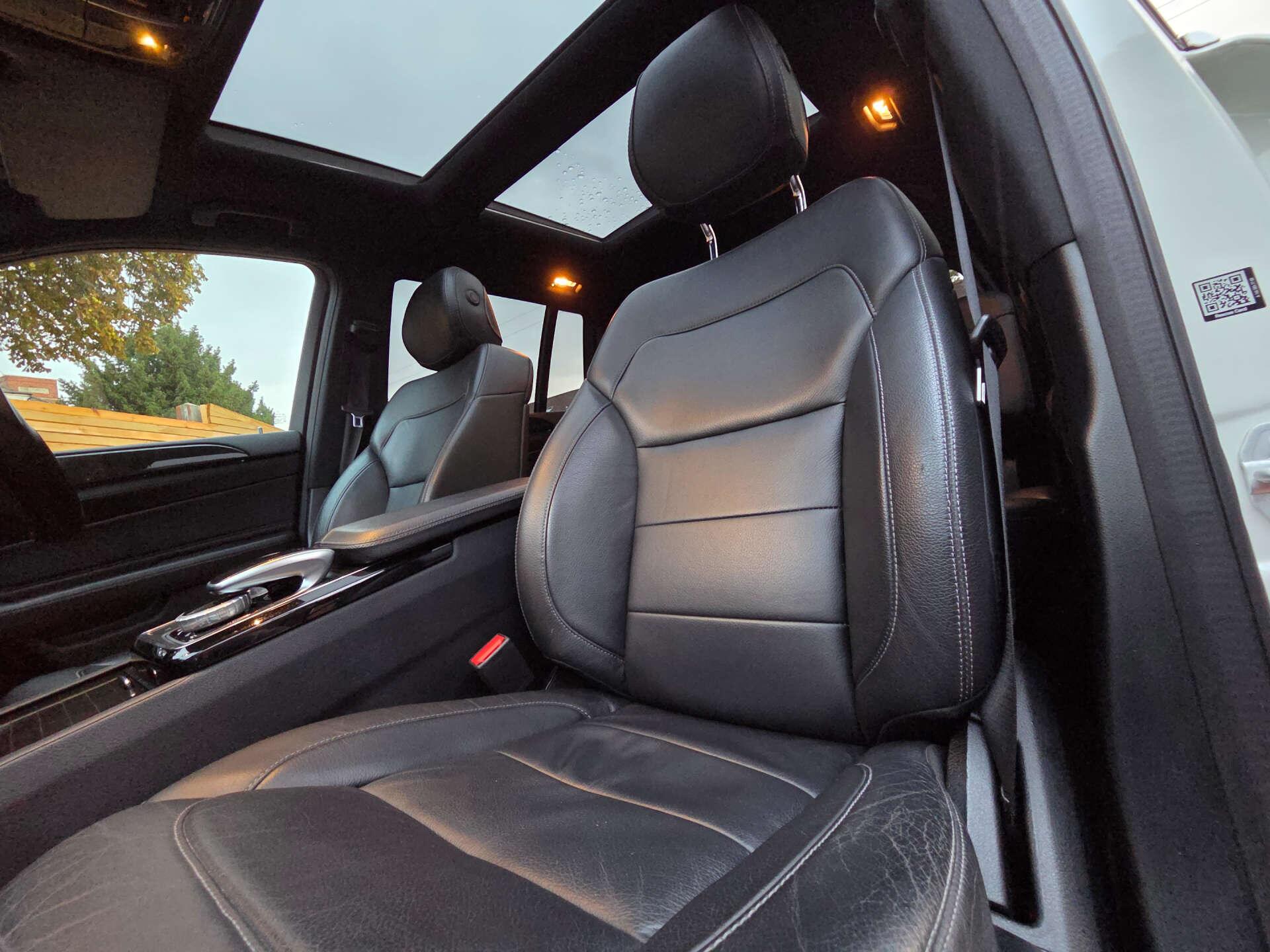 Mercedes-Benz GLS view 18