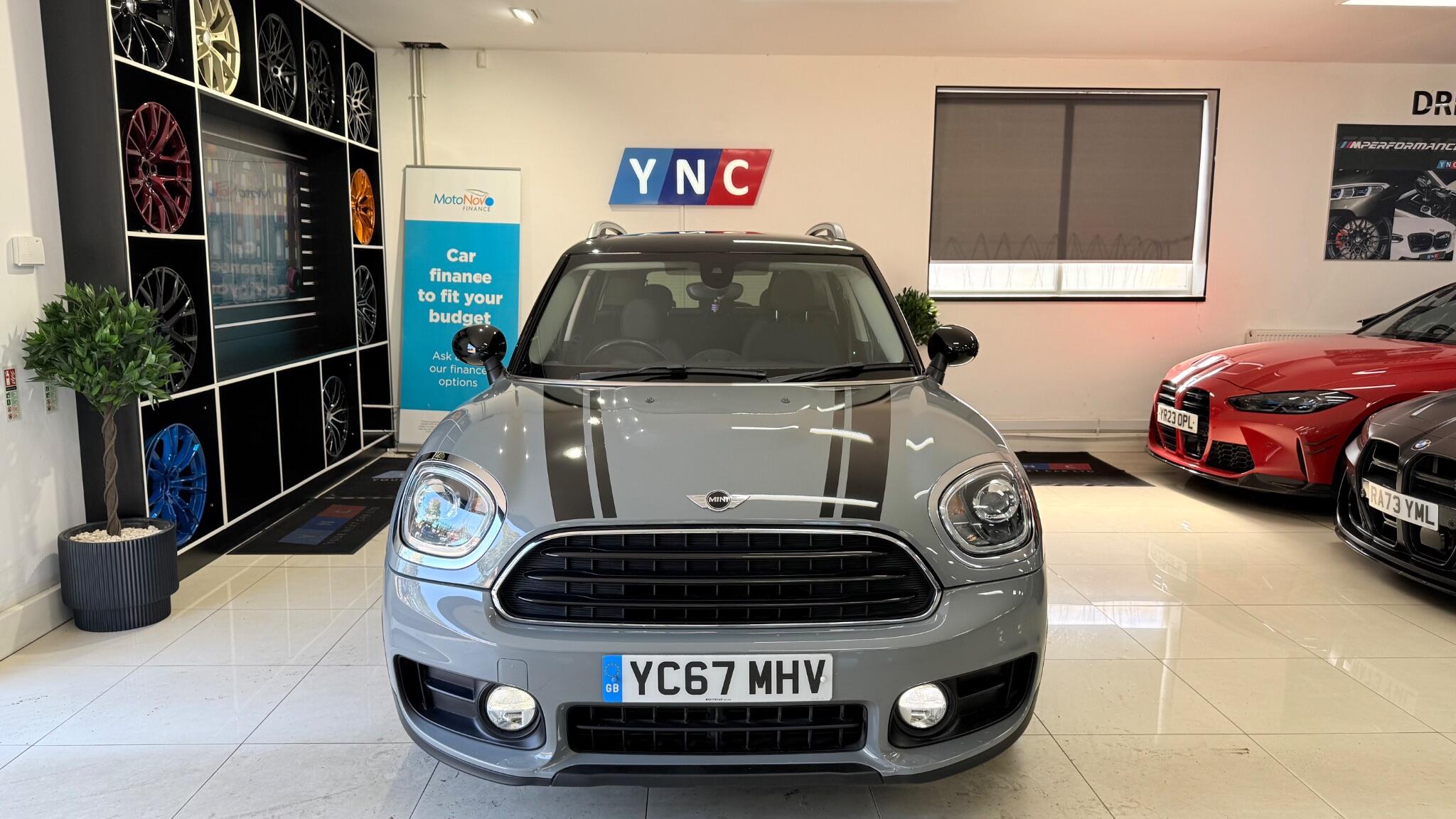 MINI Countryman view 28