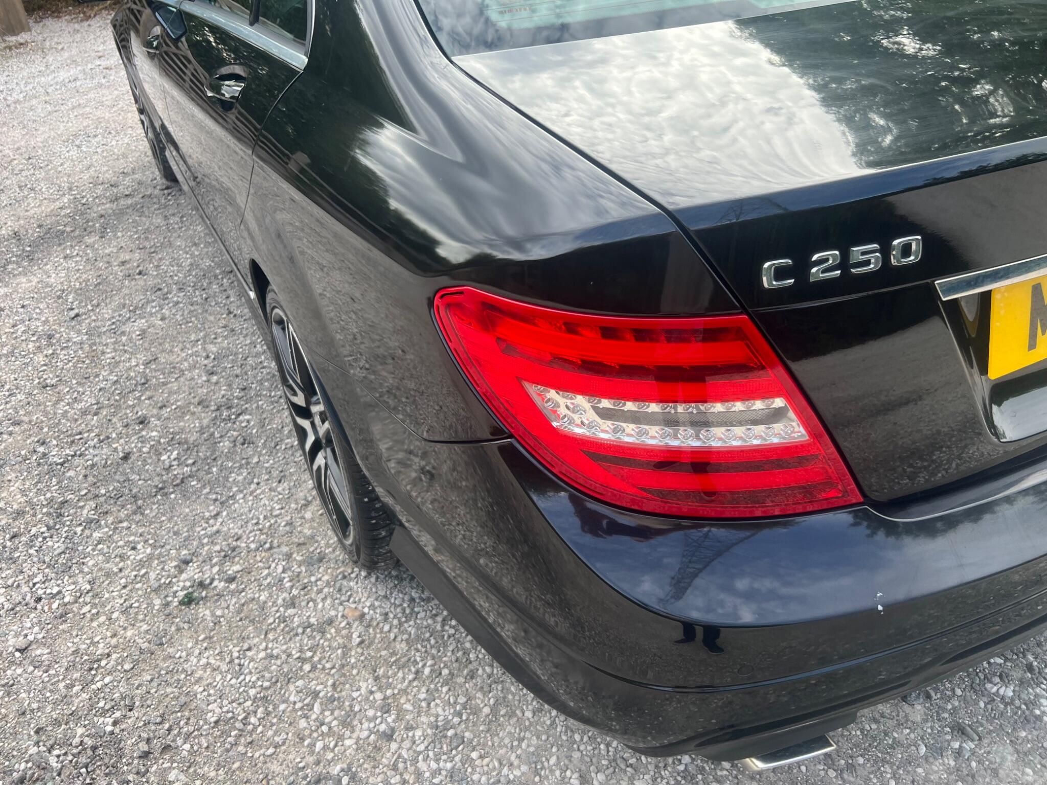 Mercedes-Benz C Class view 22