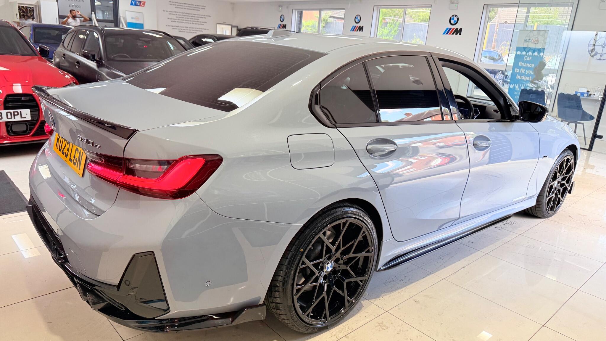 BMW 3 Series view 45