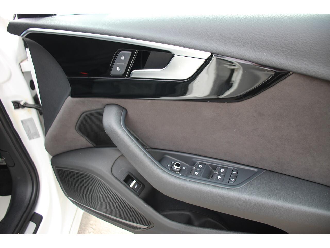 Audi A4 view 40