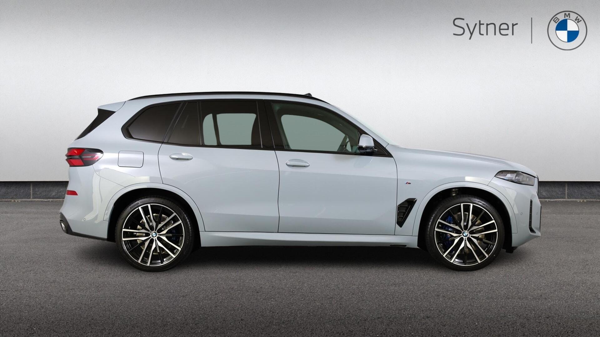 BMW X5 view 3
