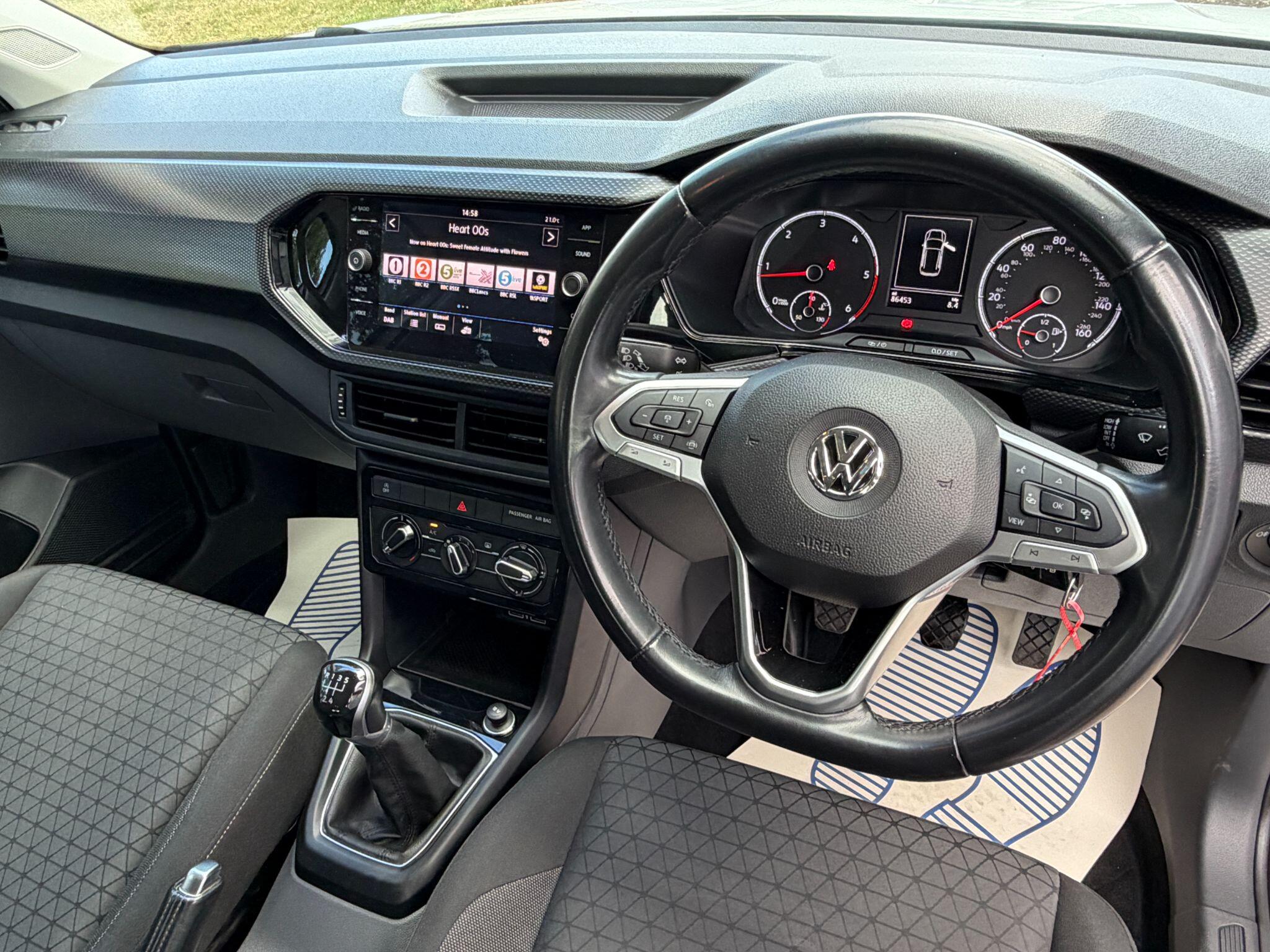 Volkswagen T-Cross view 10