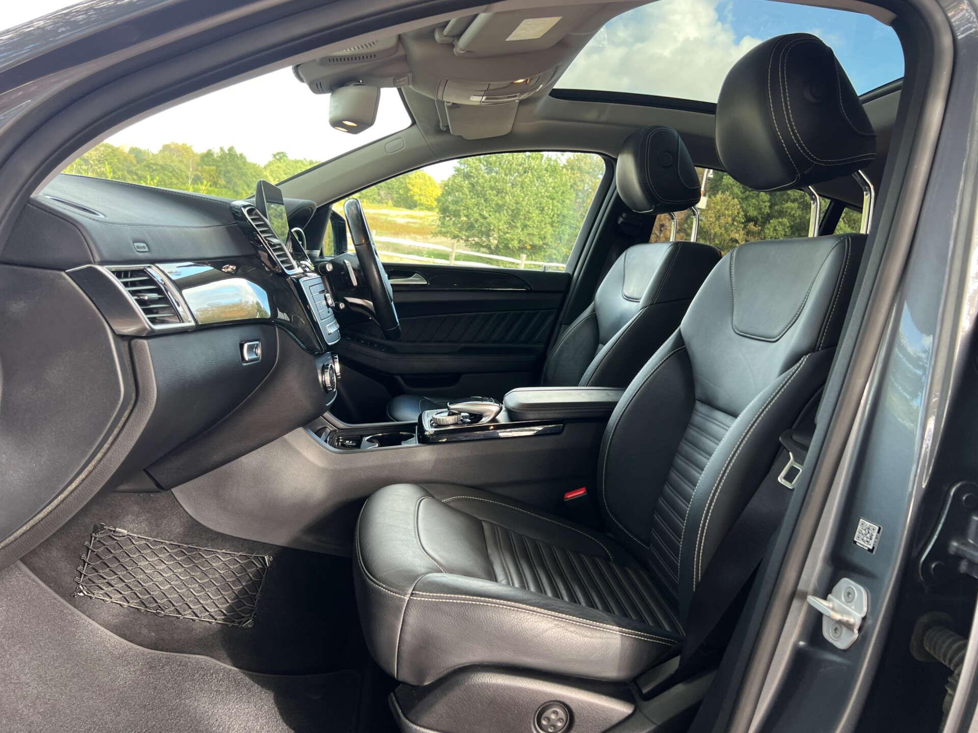 Mercedes-Benz GLE view 43