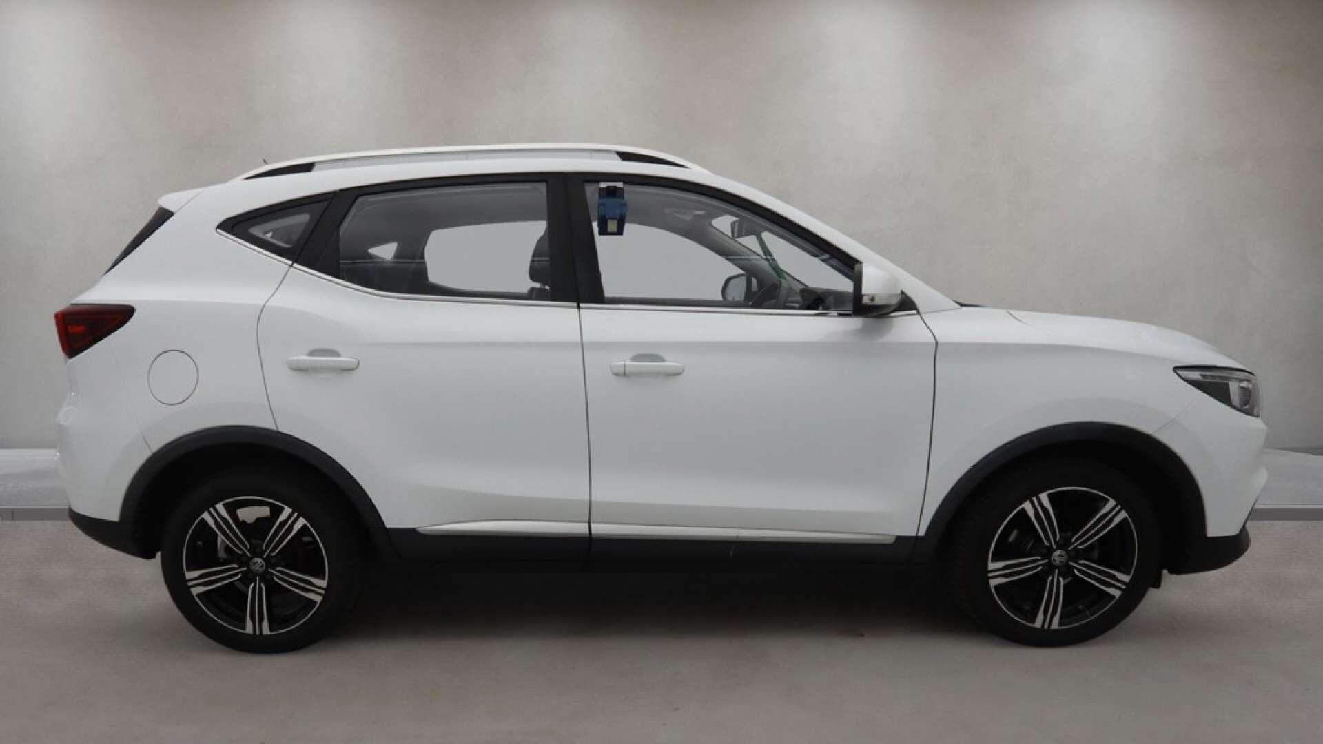 MG ZS view 11