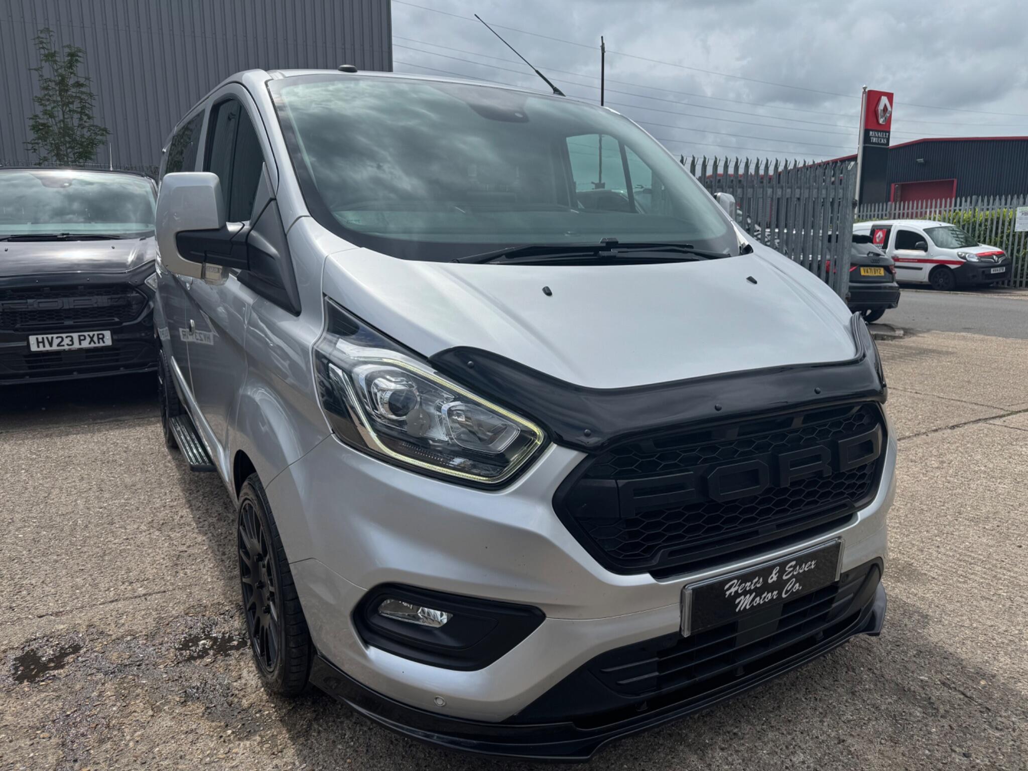 Ford Transit Custom view 6